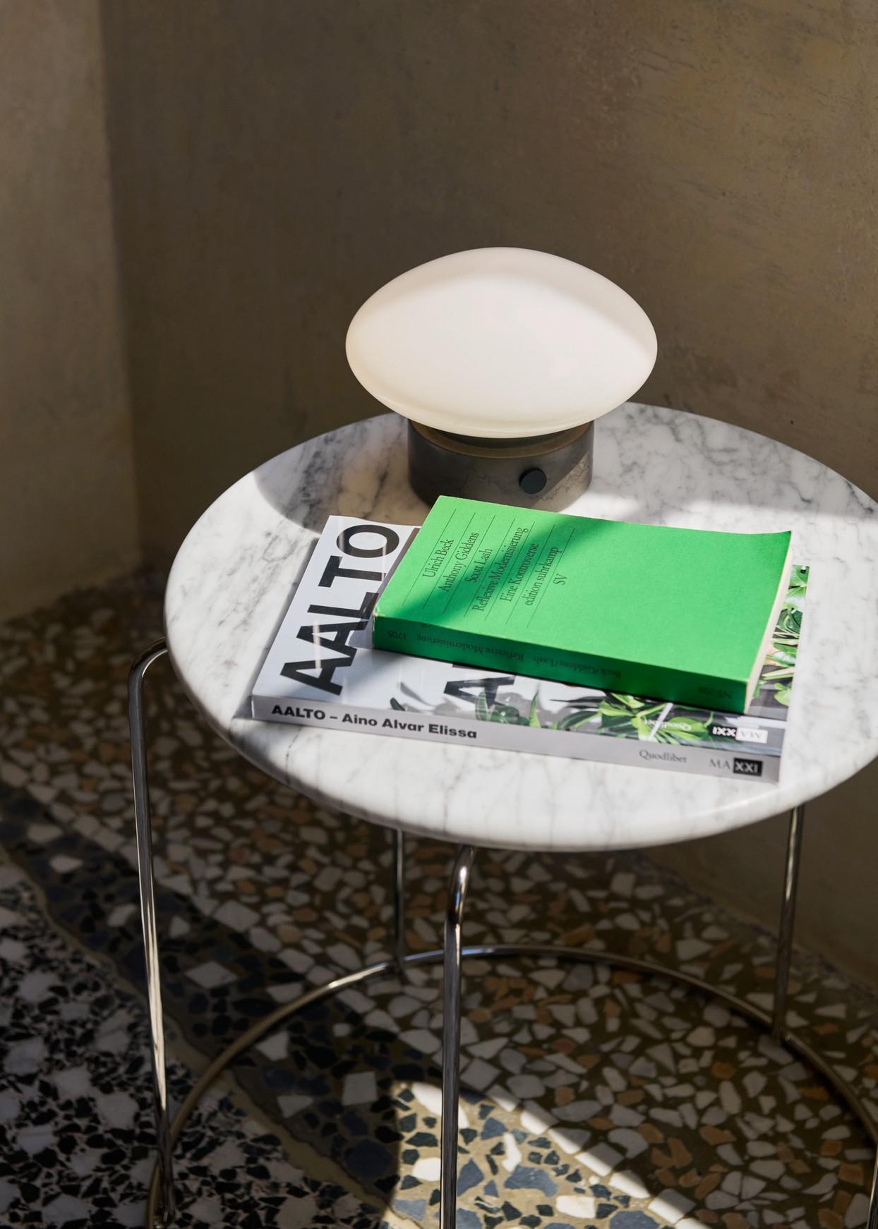 Sgabello Wire VP11, Acciaio lucidato a specchio/Bianco Carrara, di Verner Panton per AT&T in vendita 6