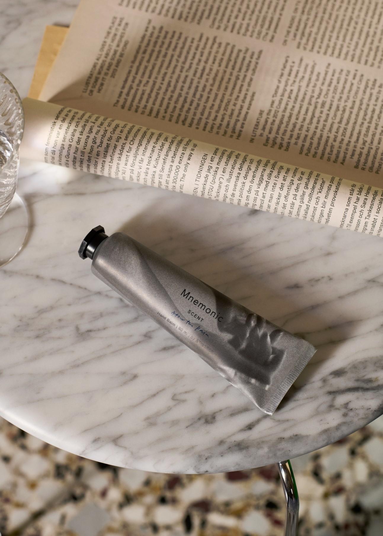 Sgabello Wire VP11, Acciaio lucidato a specchio/Bianco Carrara, di Verner Panton per AT&T in vendita 7