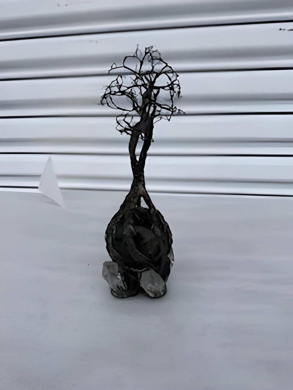 Wire tree of life medal sculpture
L-2 1/4
W-2
H-8