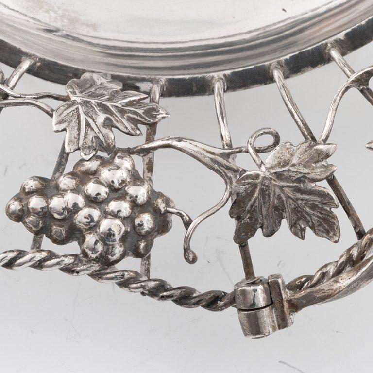 Wire Work Silver Swing Handle Basket London 1766 For Sale 2