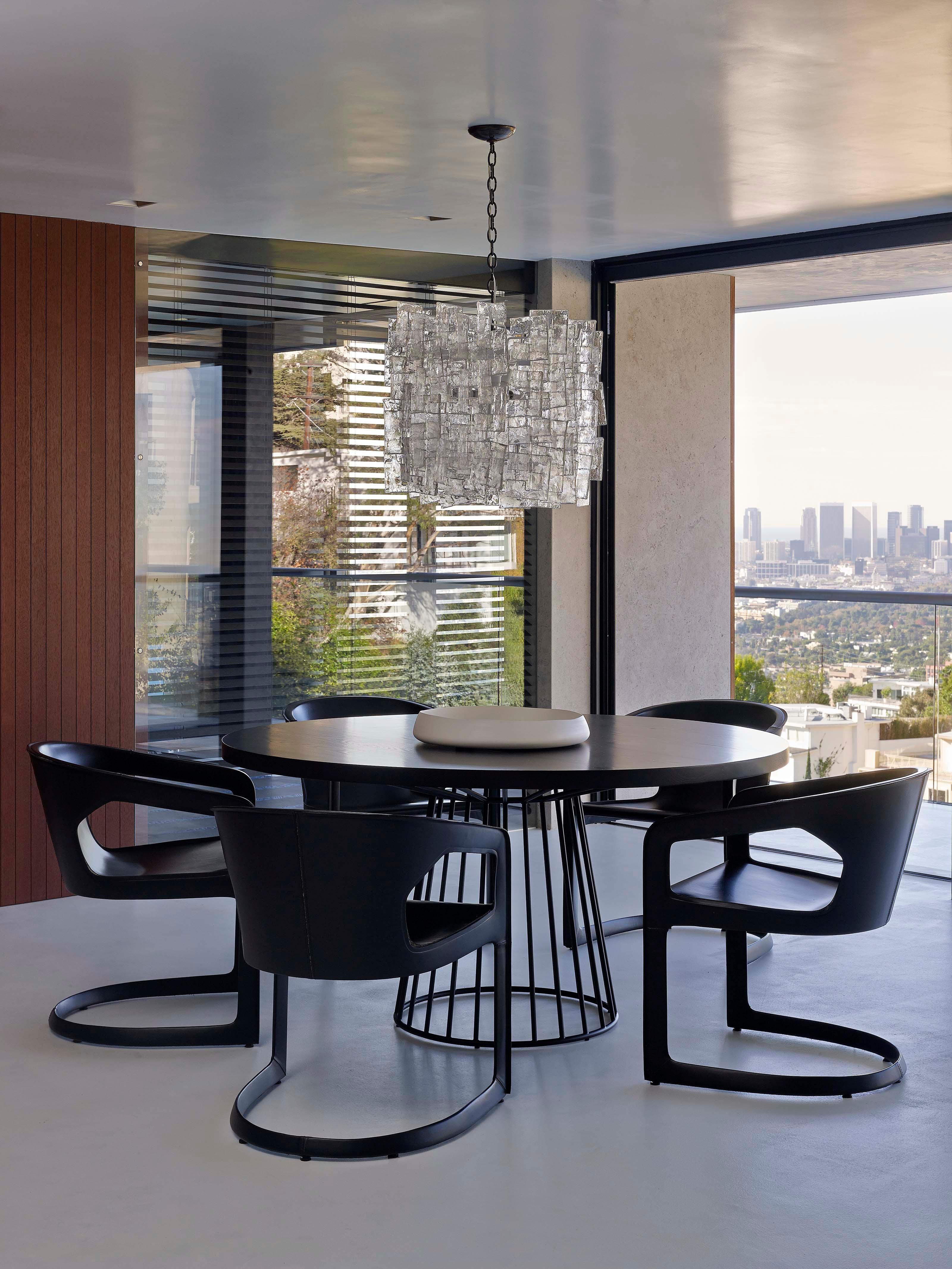 Poudré Grande table de salle à manger câblée par Phase Design en vente
