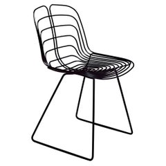 Chaise d'extérieur câblée de Michael Young