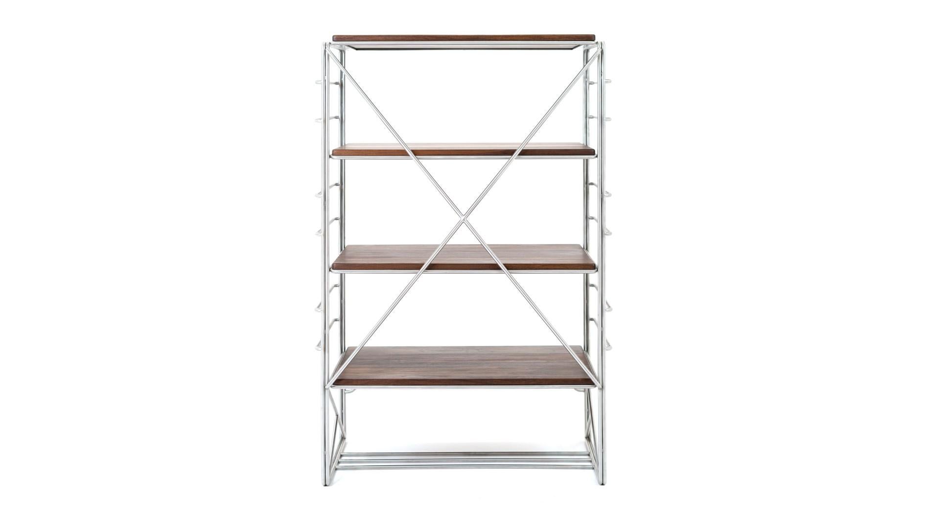 Verdrahtetes Regal, massives, freistehendes Präsentations- und Aufbewahrungsgeschirr, aus Edelstahl, Nussbaumholz (Minimalistisch) im Angebot