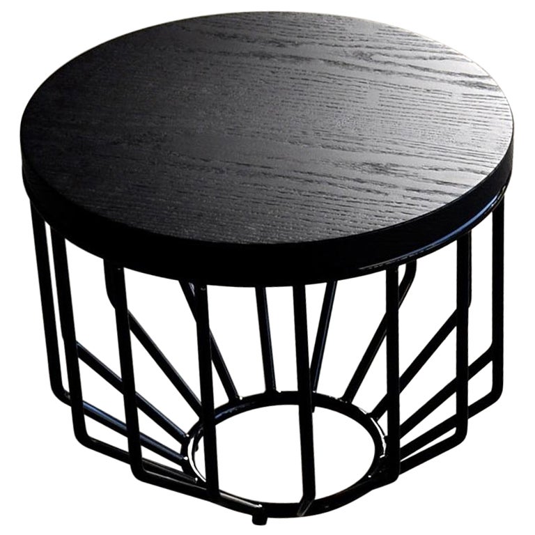 Mesa auxiliar pequeña Wired de Phase Design en venta