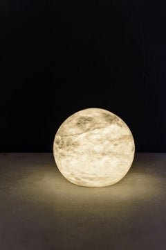 Wireless Moon Große Tischlampe von United Alabaster