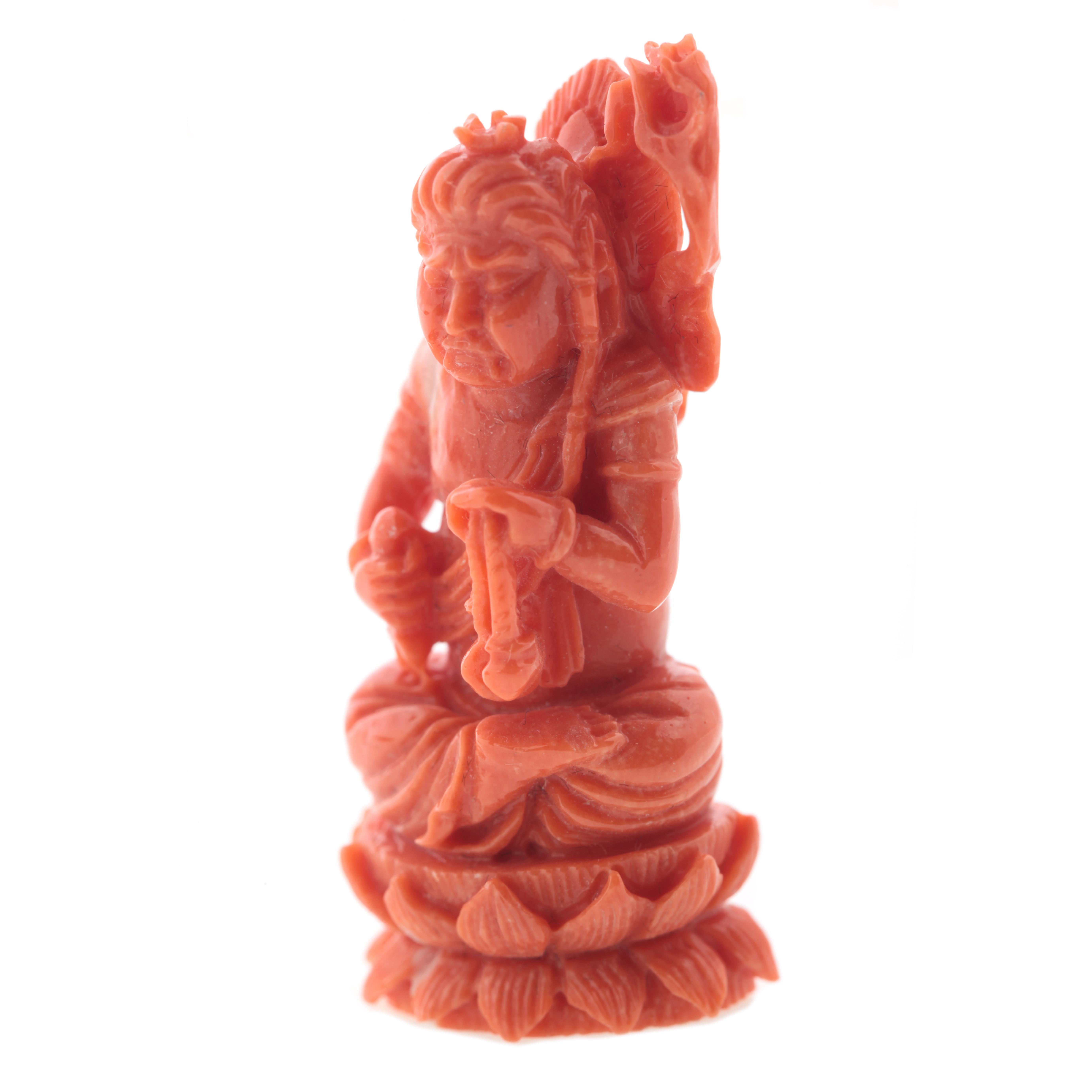 Wise Man Buddhist Carved Asian Decorative Art Statue Sculpture Natural Red Coral In Excellent Condition For Sale In Milano, IT