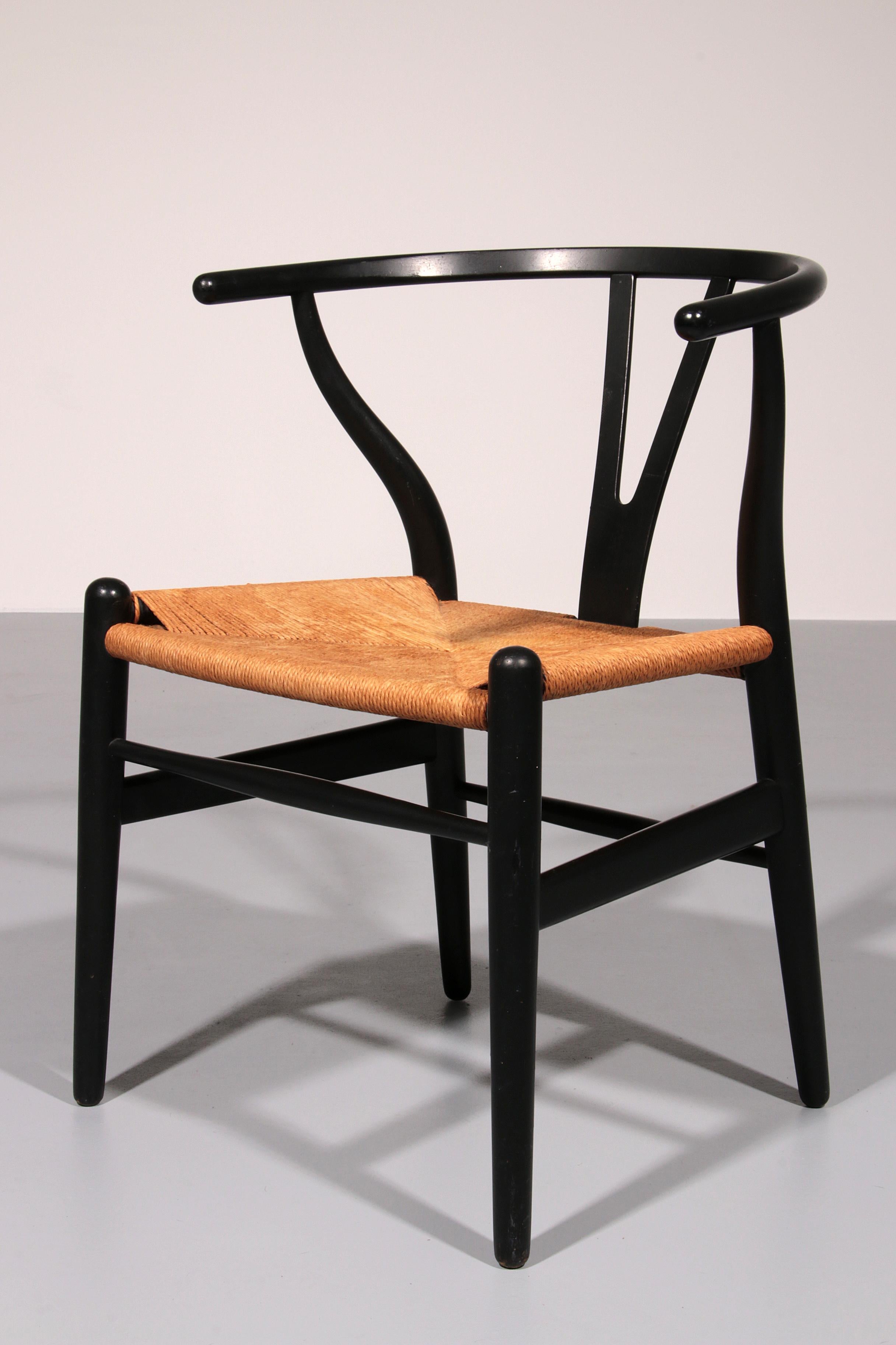 Sedia Wishbone di Hans J. Wegner Modello CH 24 di Carl Hansen, 1960 in vendita 2