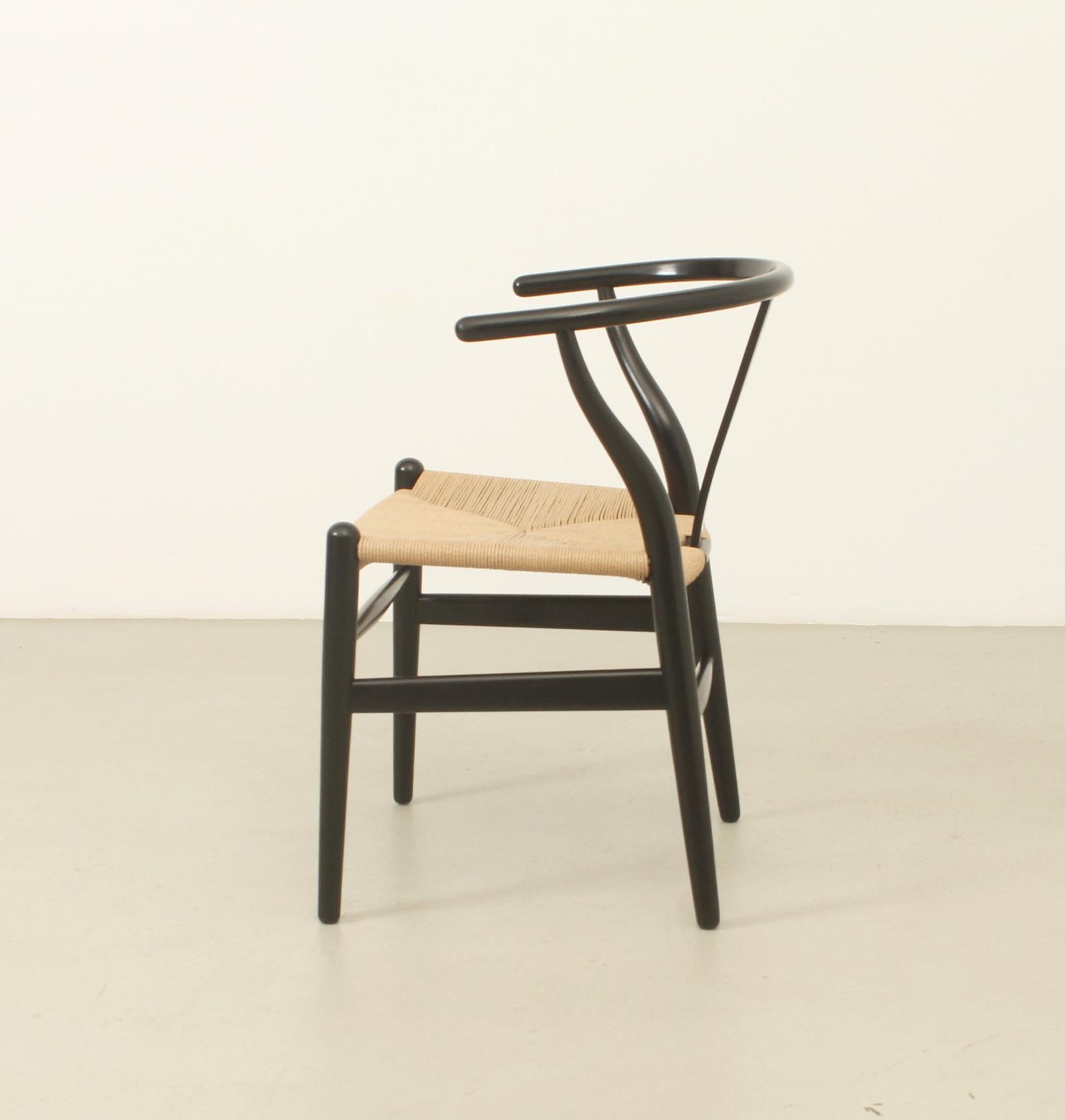 Wishbone Chair Model CH 24 by Hans Wegner for Carl Hansen, 1960's For Sale 5