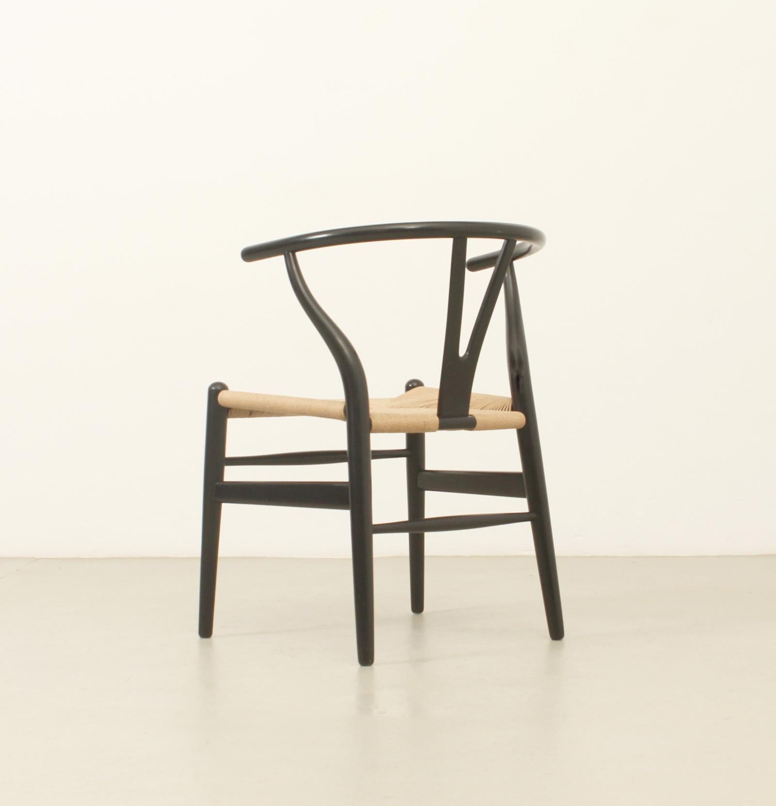 Wishbone Chair Model CH 24 by Hans Wegner for Carl Hansen, 1960's For Sale 6
