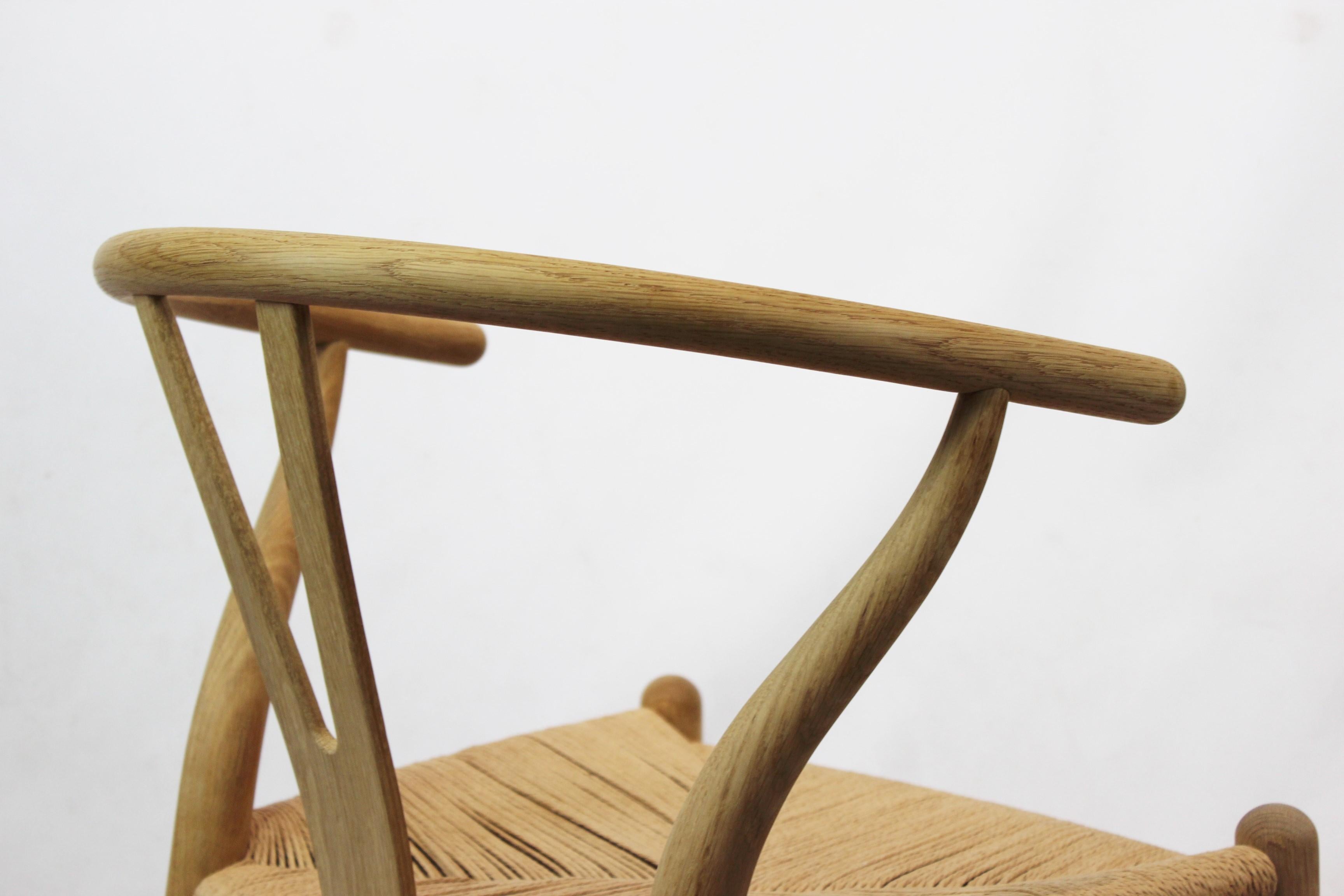 Wishbone Chair, Model CH24, in Oak and Paper Cord by Hans J. Wegner 4