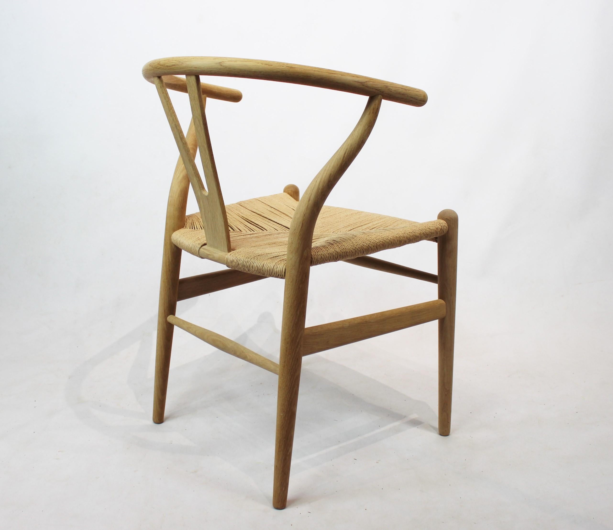 Scandinavian Modern Wishbone Chair, Model CH24, in Oak and Paper Cord by Hans J. Wegner