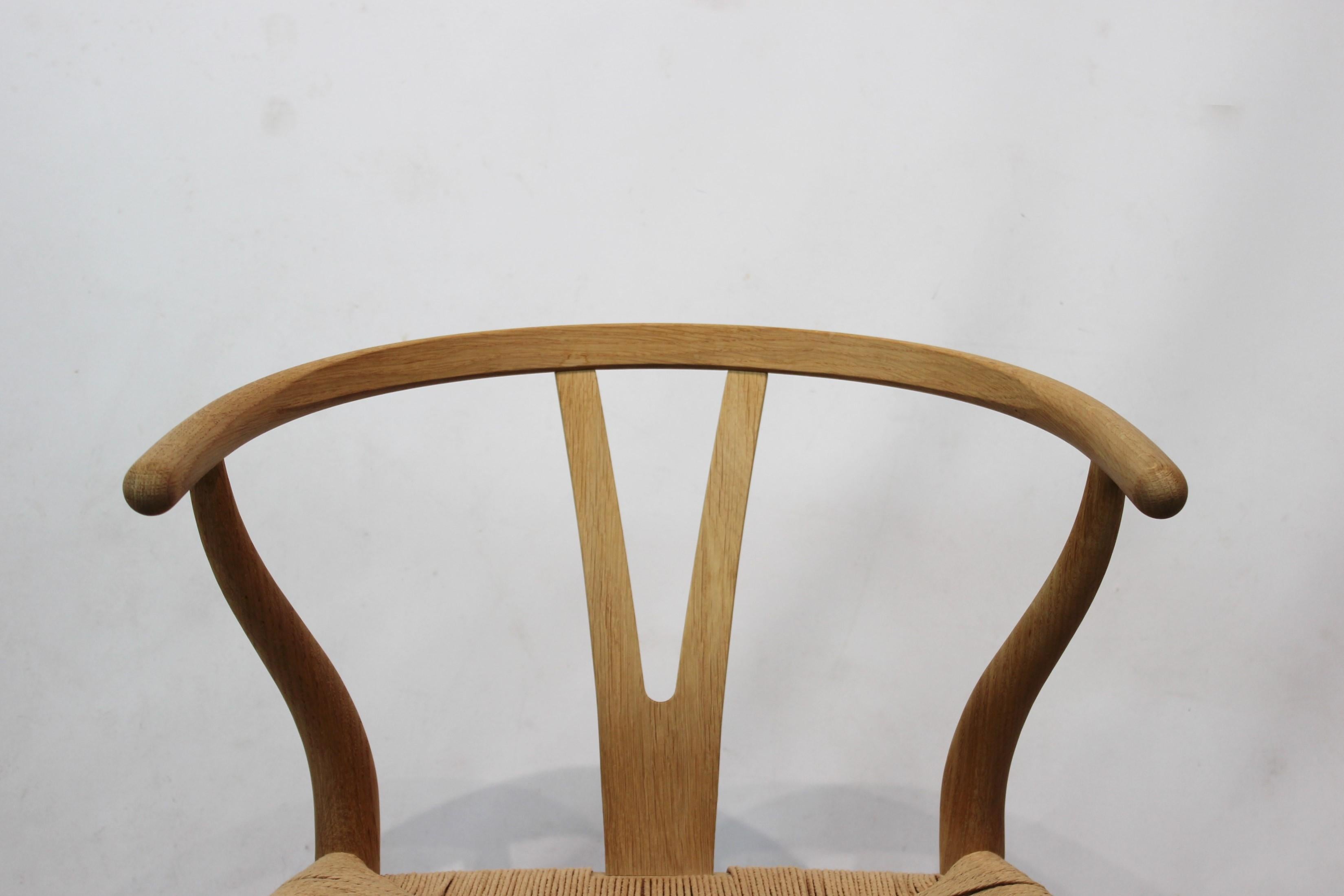 Wishbone Chair, Model CH24, in Oak and Paper Cord by Hans J. Wegner In Good Condition In Lejre, DK