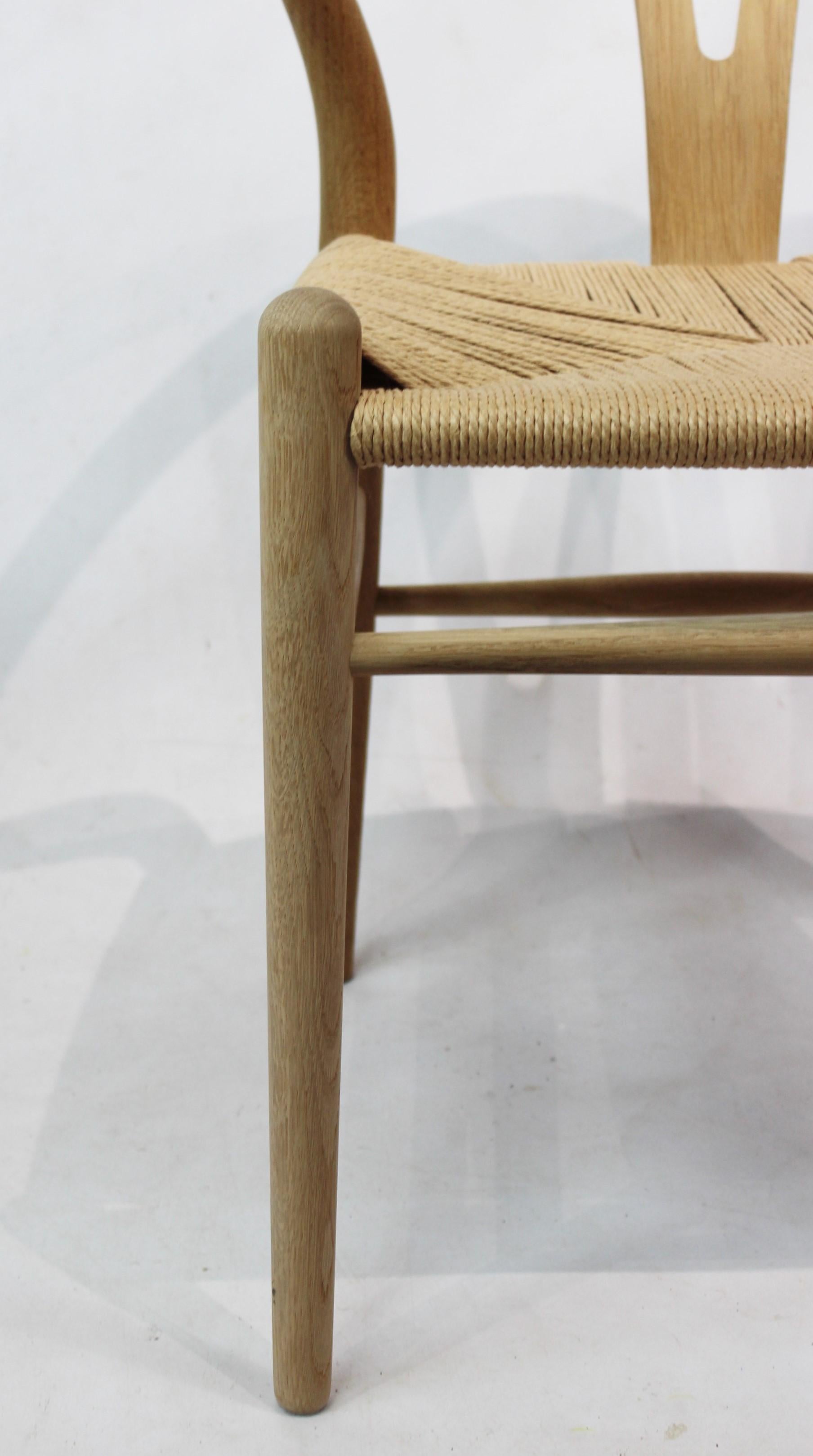 Mid-20th Century Wishbone Chair, Model CH24, in Oak and Paper Cord by Hans J. Wegner