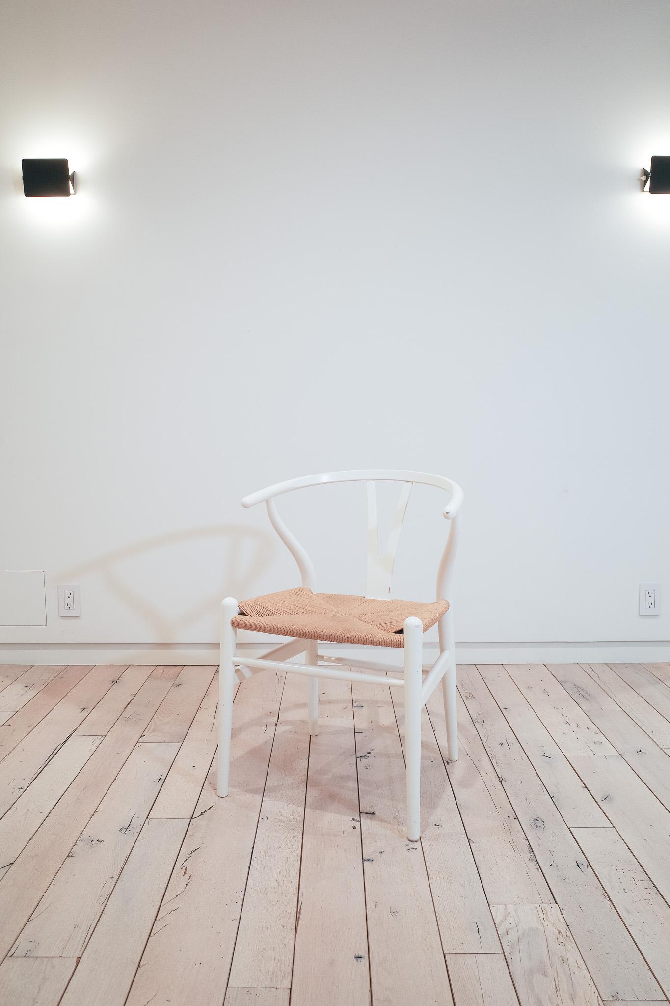 Wishbone Chairs by Hans J. Wegner In condizioni buone in vendita a New York, NY