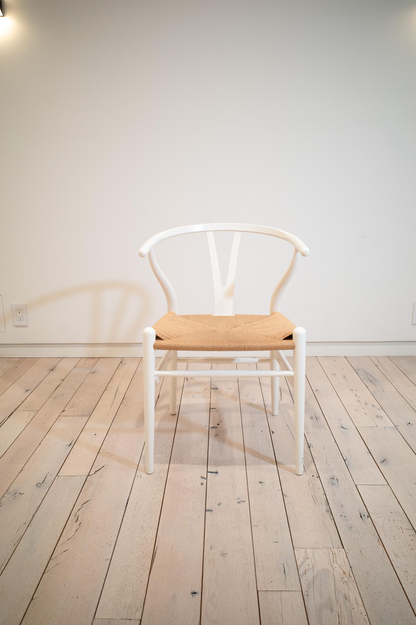 Corda di carta Wishbone Chairs by Hans J. Wegner in vendita