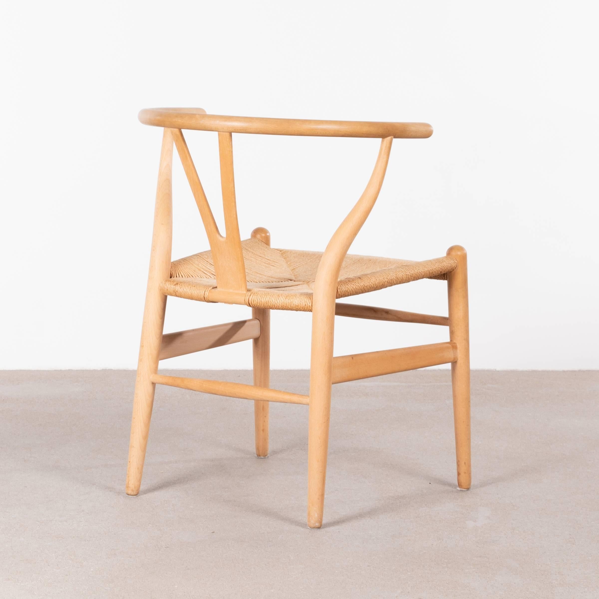 Wishbone Dining Chairs Model CH24 by Hans Wagner for Carl Hansen & Søn, Denmark In Good Condition In Amsterdam, NL