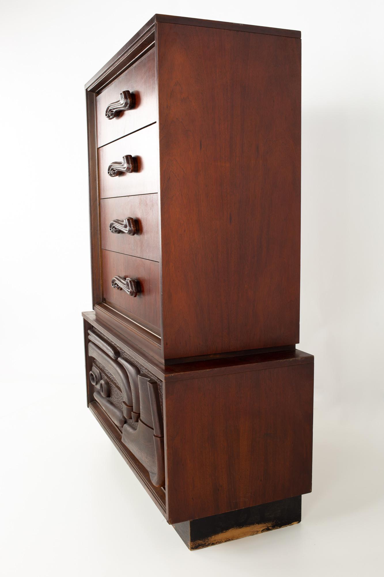 Witco Style Pulaski Oceanic Brutalist MCM 6 Drawer Gentlemans Chest Highboy In condizioni buone in vendita a Countryside, IL