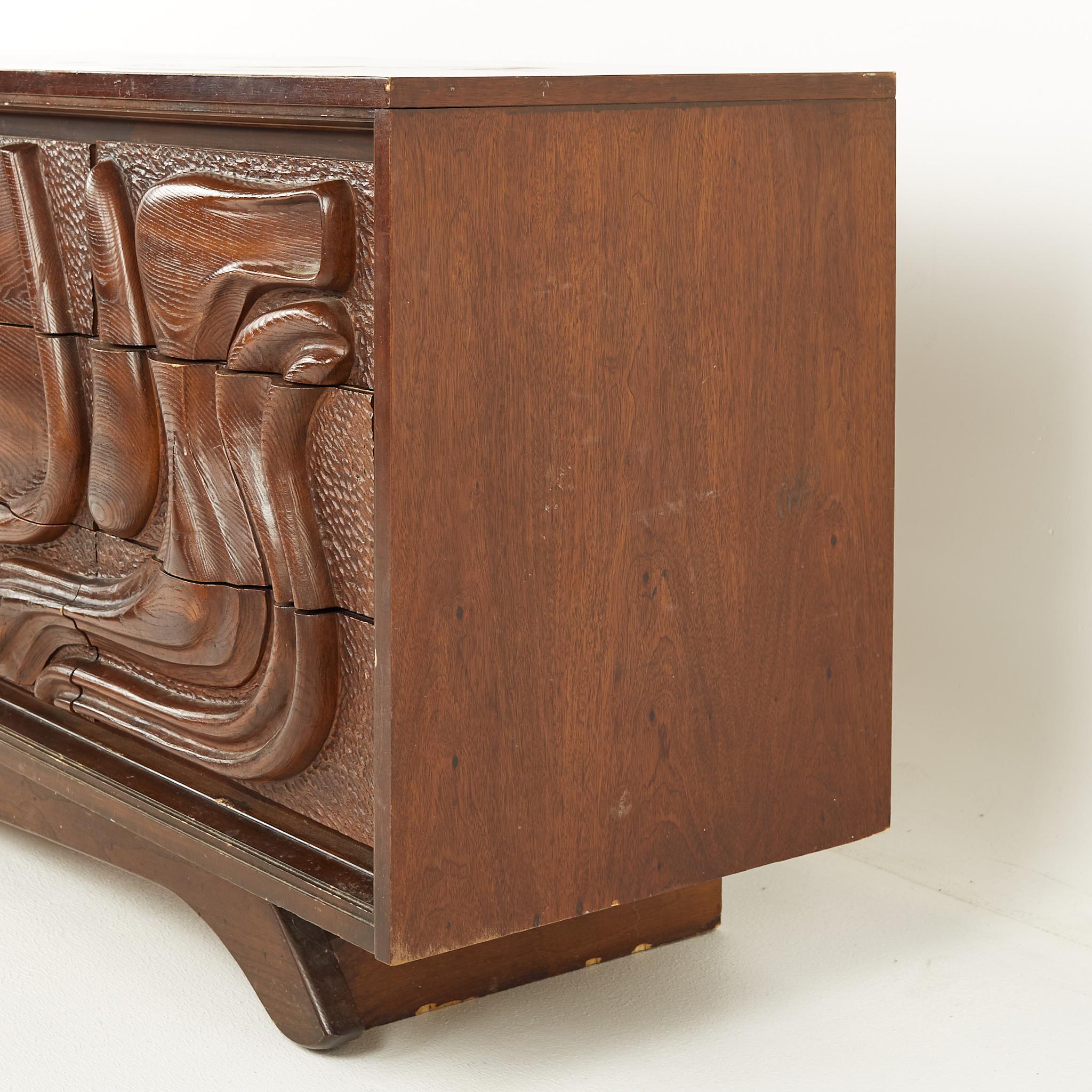 Witco Style Pulaski Oceanic Mid Century Lowboy Dresser In Good Condition For Sale In Countryside, IL