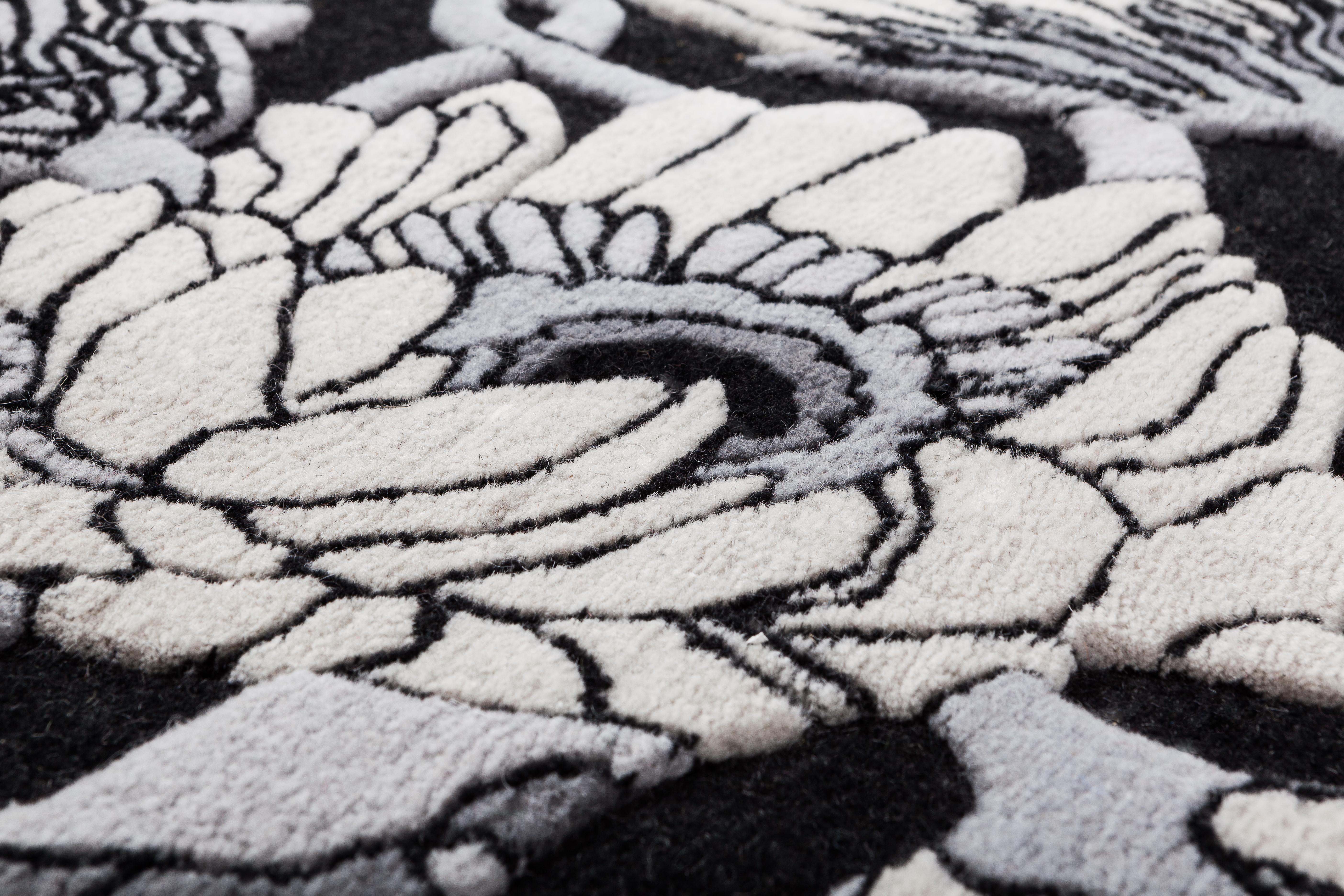 Withered Flowers Teppich:: handgeknüpft in Wolle:: 100 Kpi:: Studio Job (Moderne) im Angebot