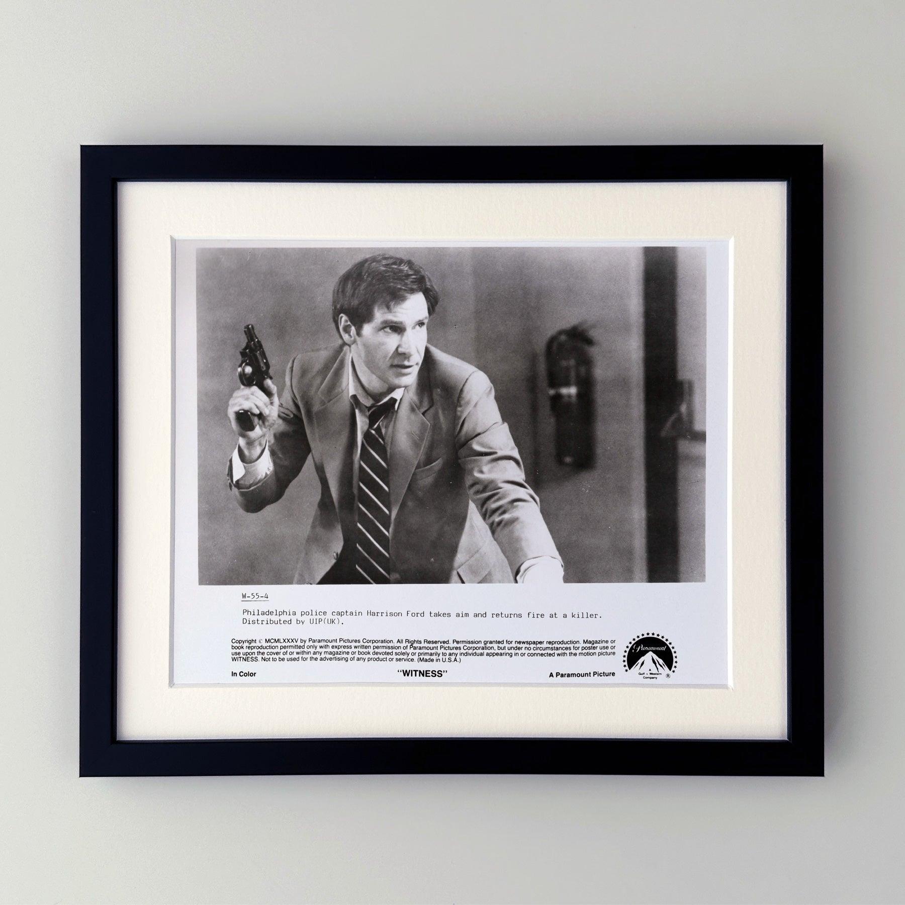  Fotogramma pubblicitario originale 8x10 pollici per Witness (1985) con Harrison Ford. 

Le foto pubblicitarie (film/produzione) sono state create per aiutare gli studios a promuovere i loro nuovi film. Le foto sono state incluse nelle cartelle