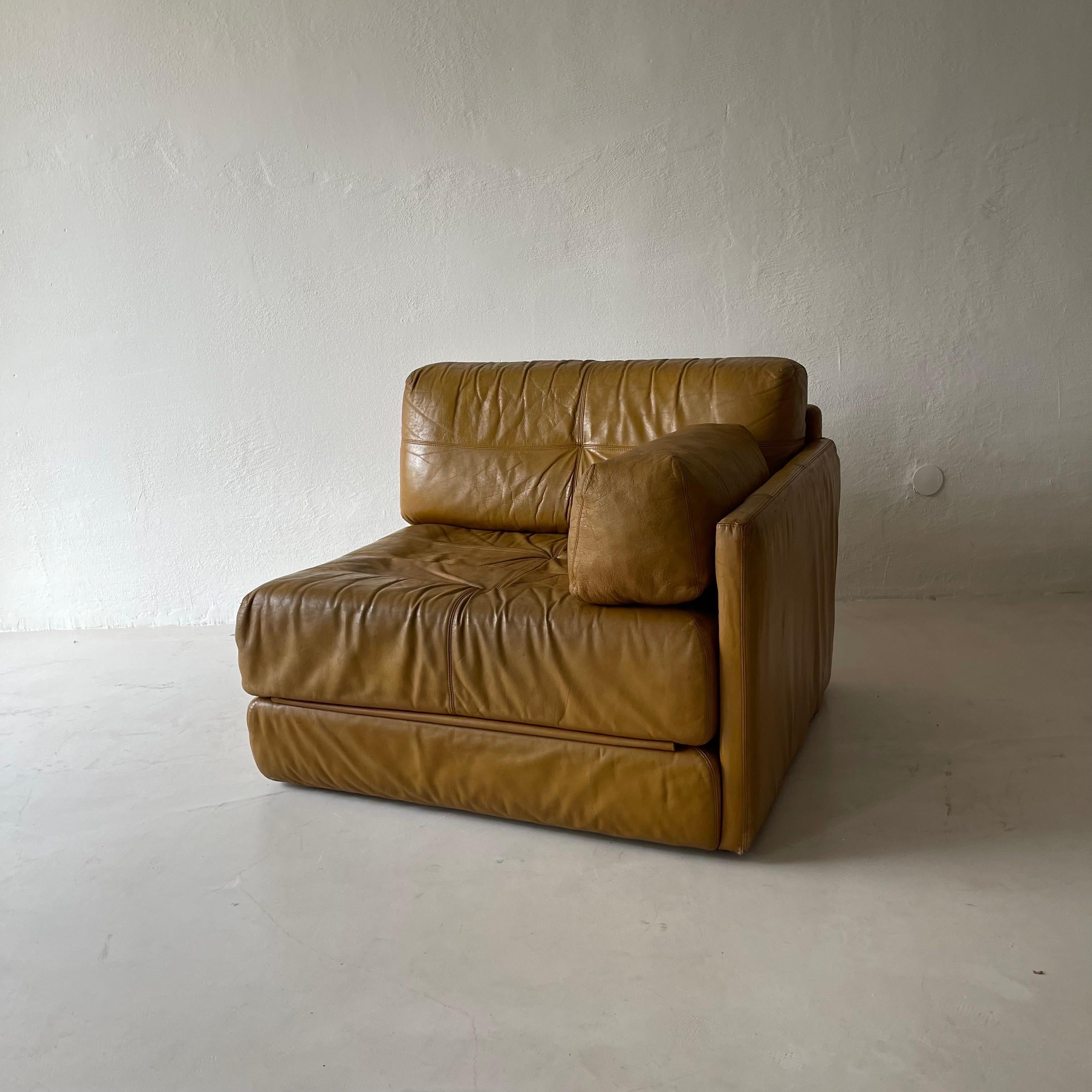 Wittmann Atrium Cognac Leather Pair Lounge Chairs, 1970s For Sale 10
