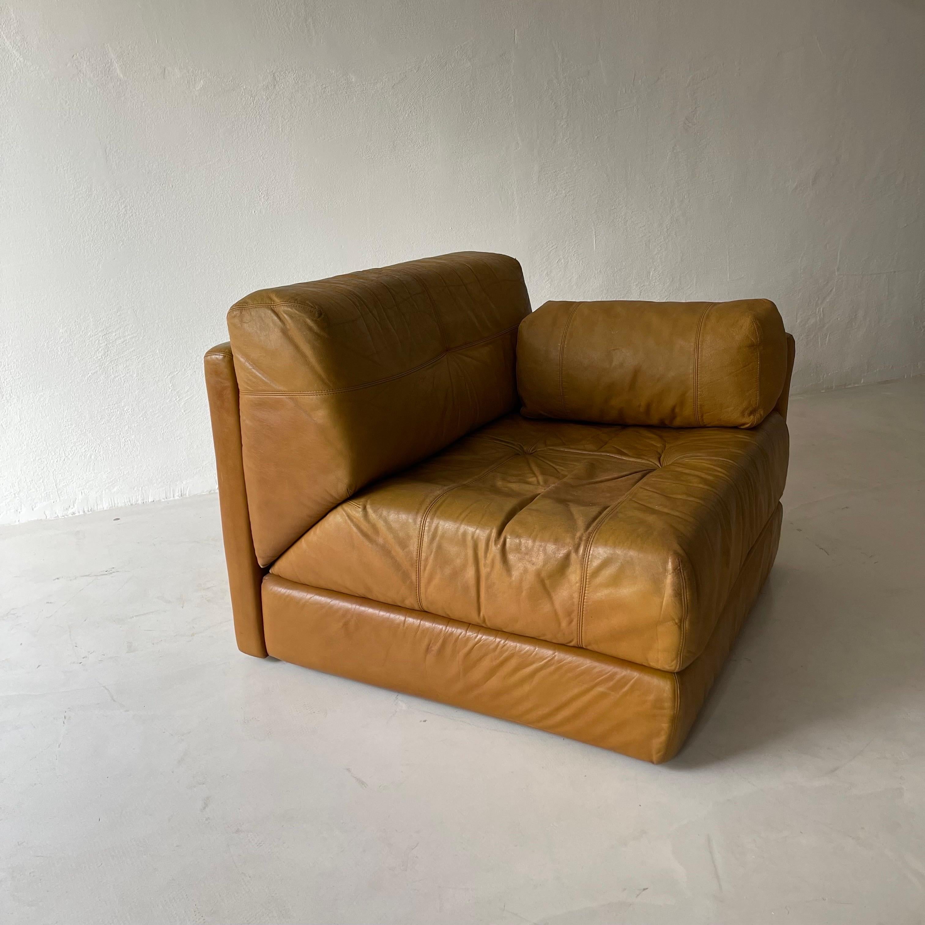 Wittmann Atrium Cognac Leather Pair Lounge Chairs, 1970s For Sale 12