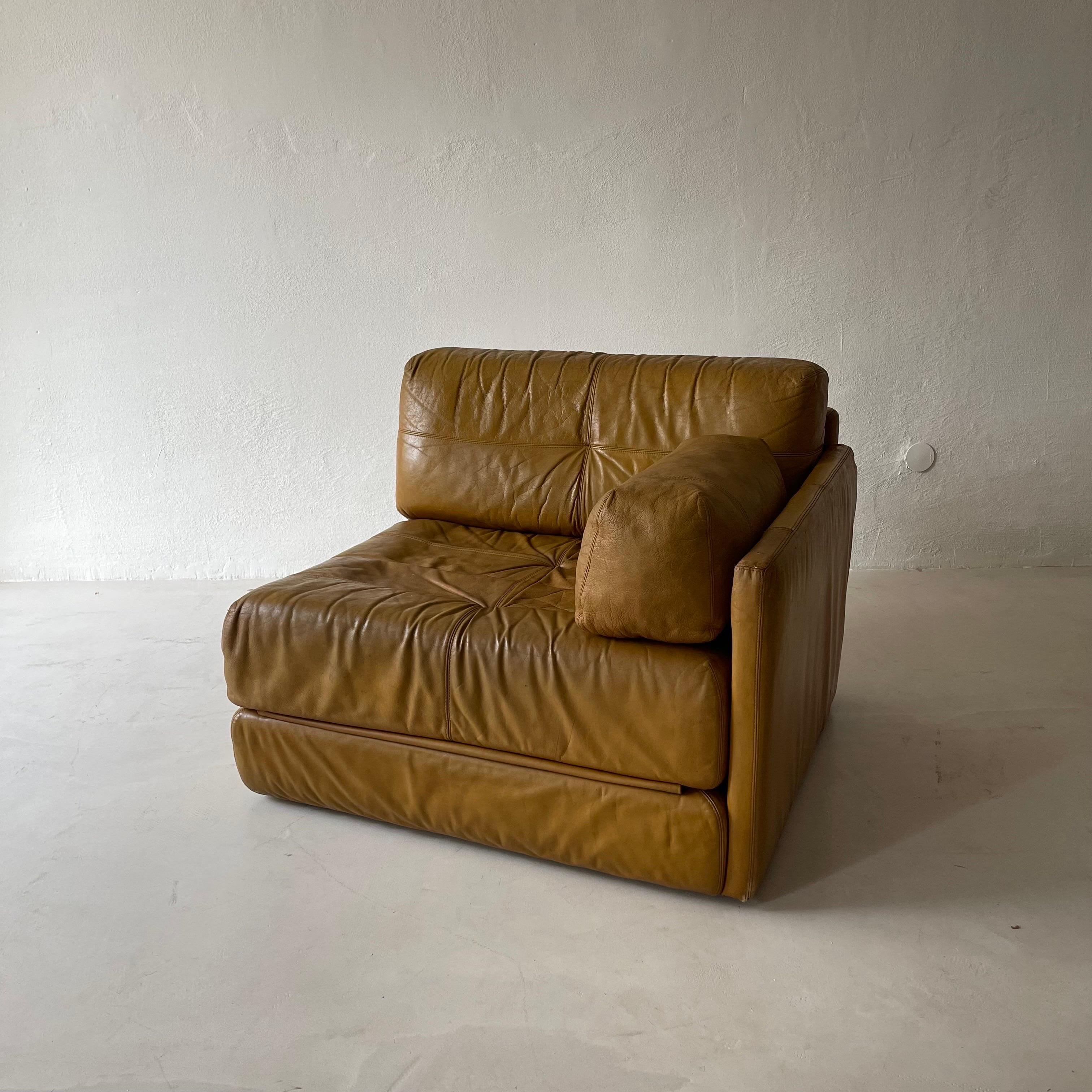 Wittmann Atrium Cognac Leather Pair Lounge Chairs, 1970s In Good Condition For Sale In Vienna, AT