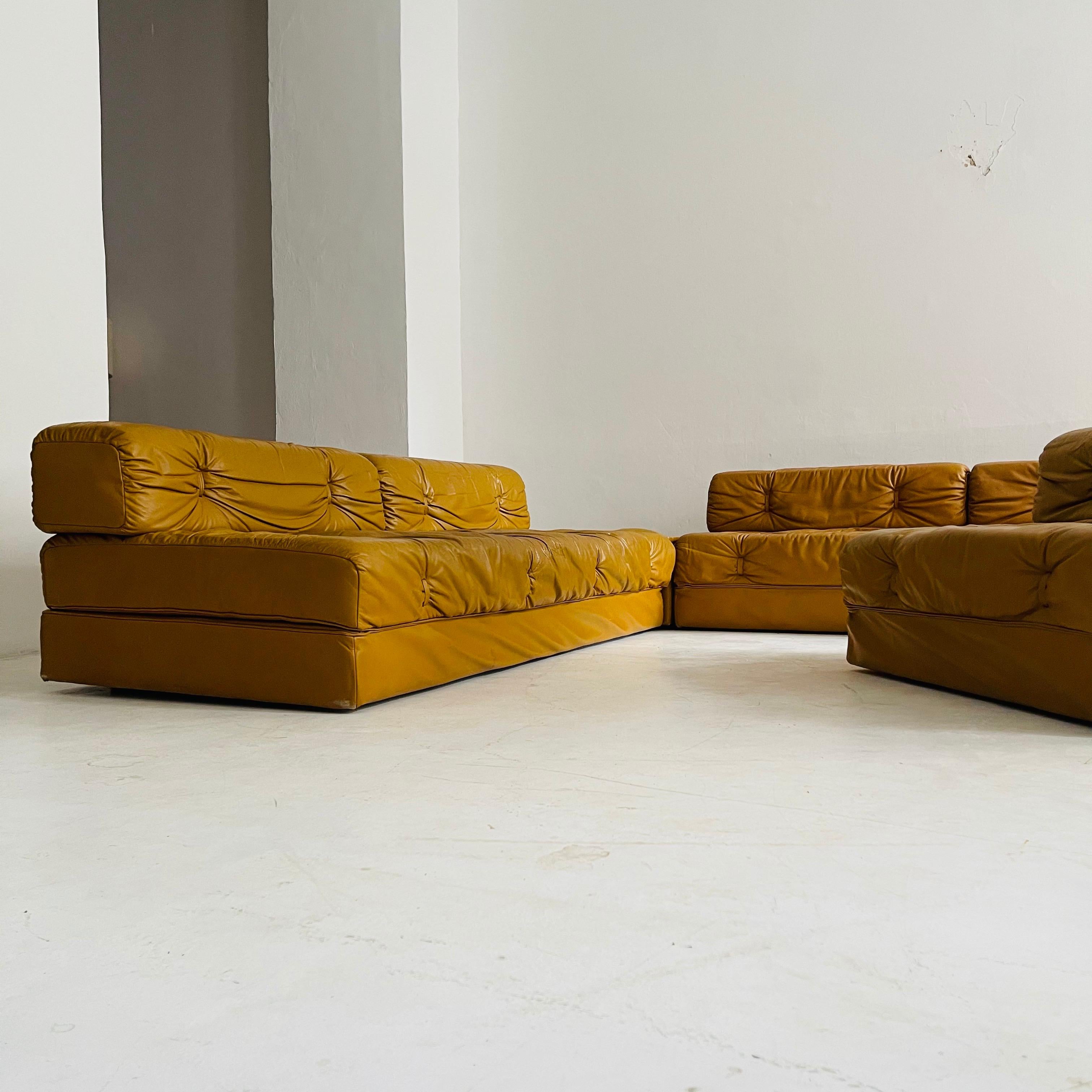 Wittmann Atrium Cognac Leather Living Room Suite Sofa Daybeds, Austria, 1970s For Sale 8