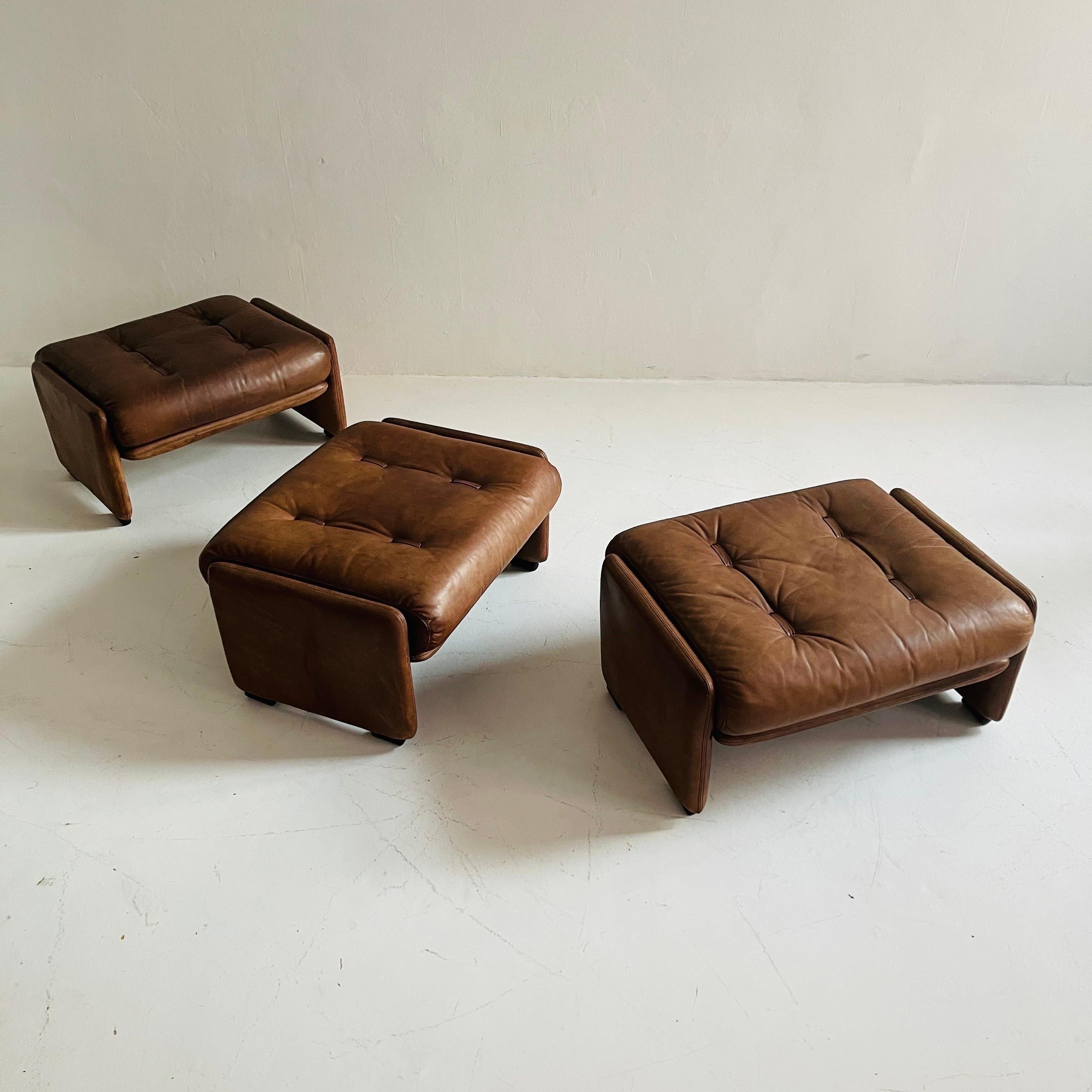 Wittmann Atrium Patinated Leather Ottomans Set of Three, Austria, 1970s For Sale 12