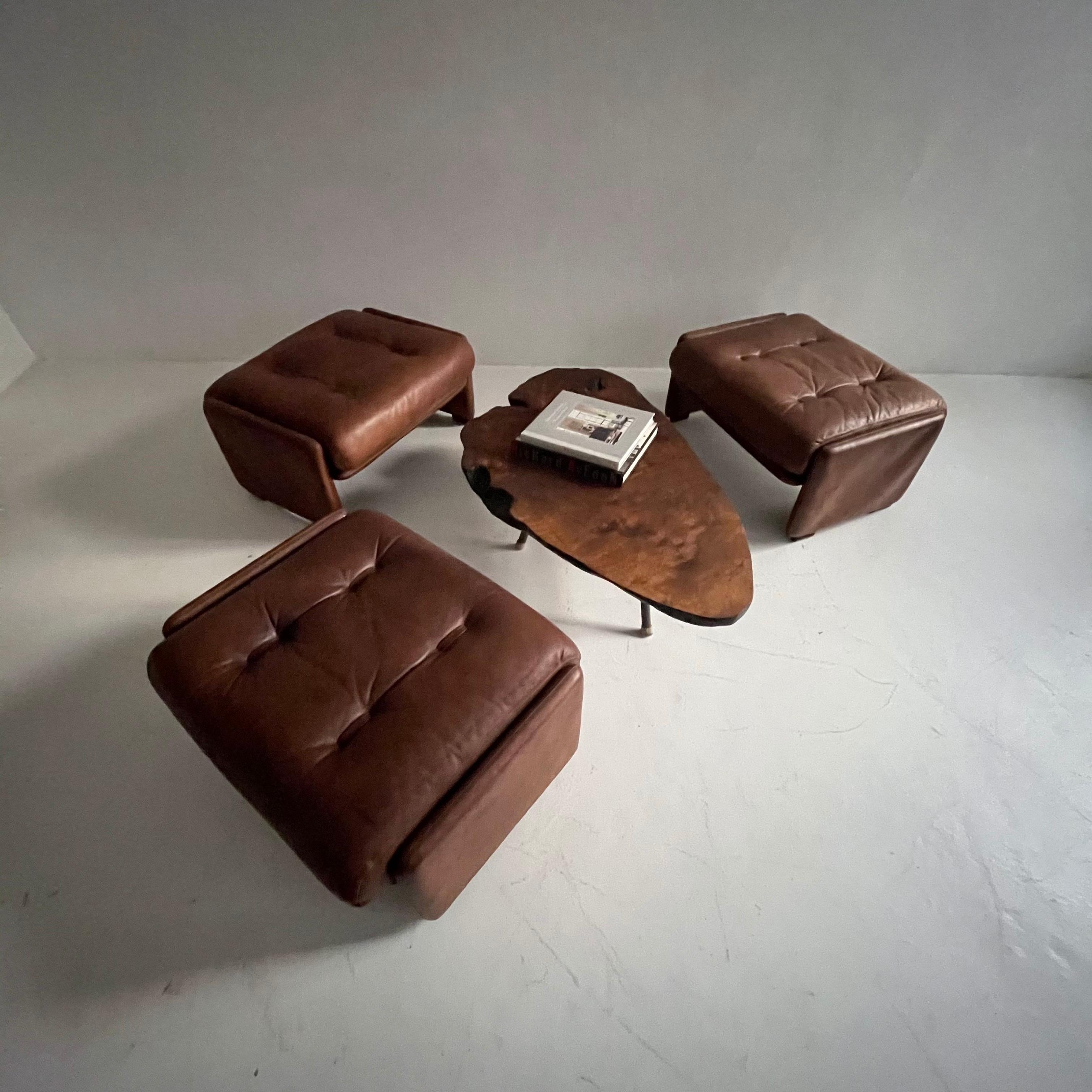 Wittmann Atrium Patinated Leather Ottomans Set of Three, Austria, 1970s In Good Condition In Vienna, AT
