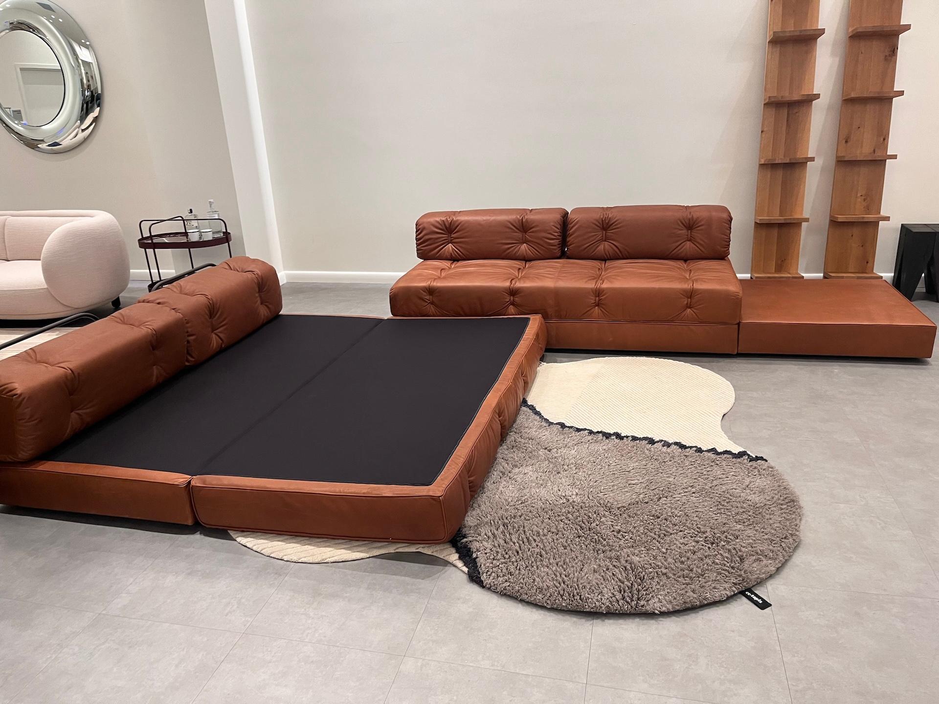 Wittmann Leather Atrium Sofa Beds by Wittmann Workshop in STOCK For Sale 2