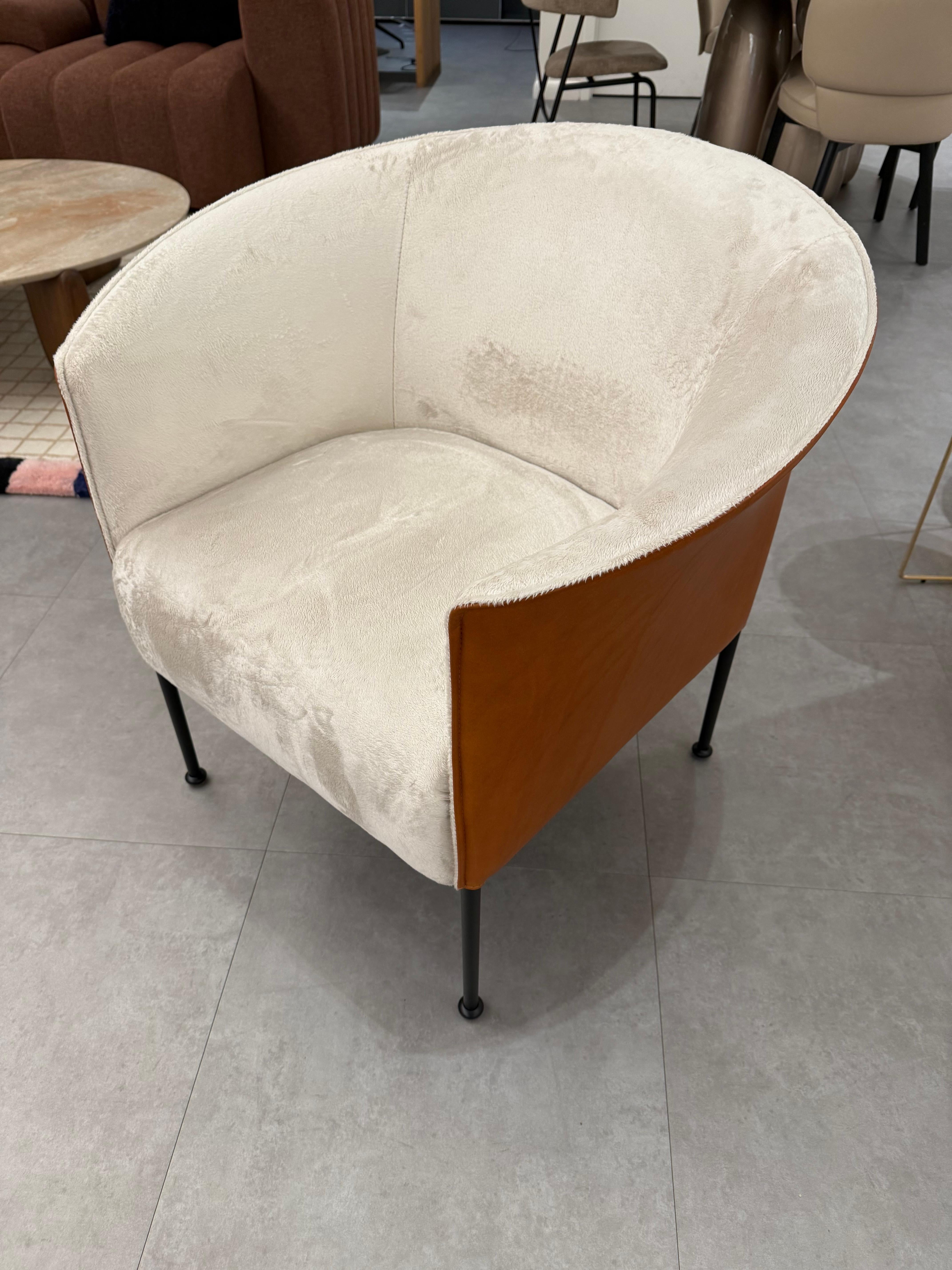Wittmann Lilian Lounge Chair by Wittmann Workshop in STOCK In Excellent Condition For Sale In New York, NY