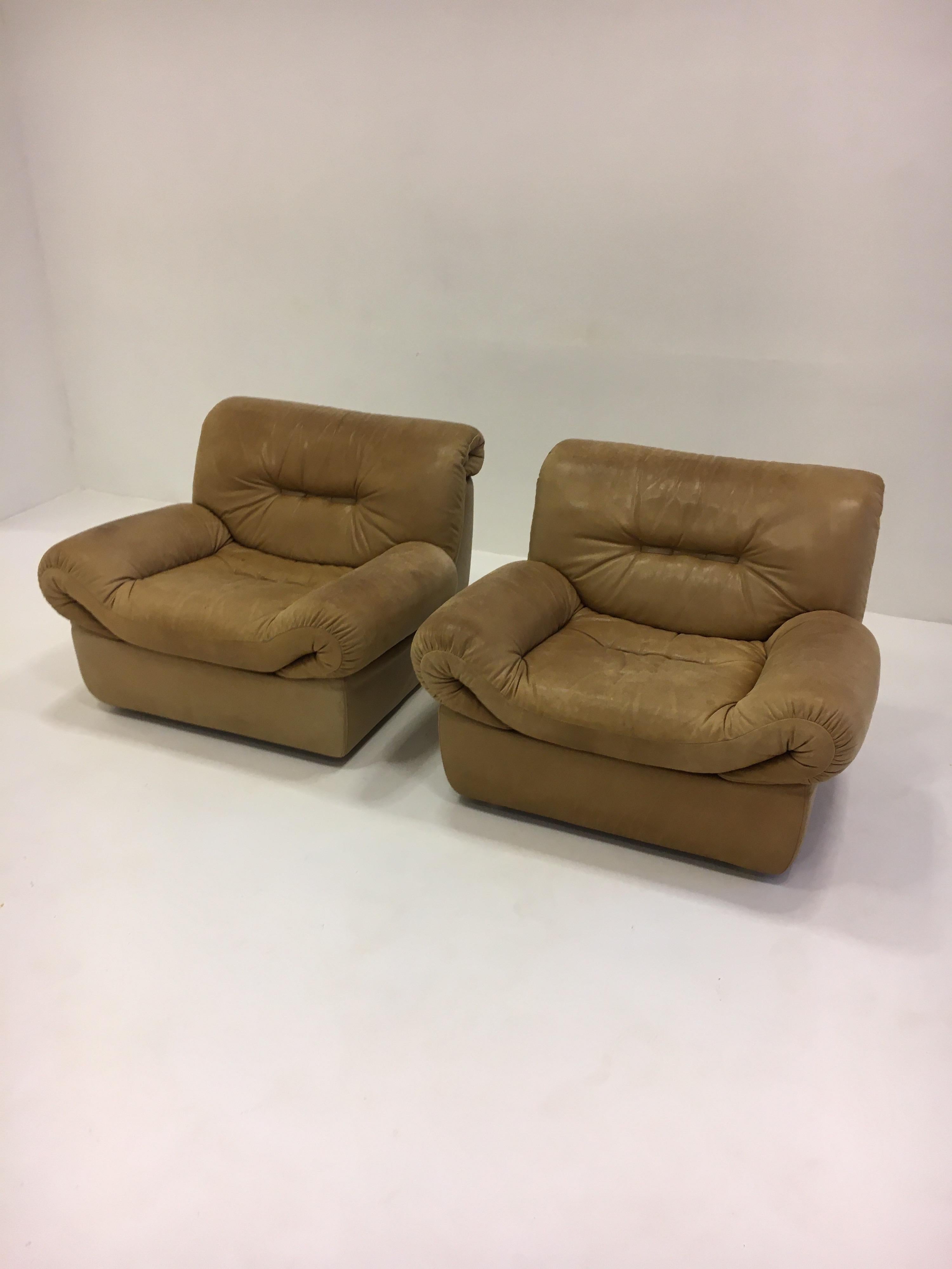 Wittmann, Model 'Chairman' Pair of Lounge Chairs, Patinated Cognac Leather, 1971 In Good Condition For Sale In Vienna, AT