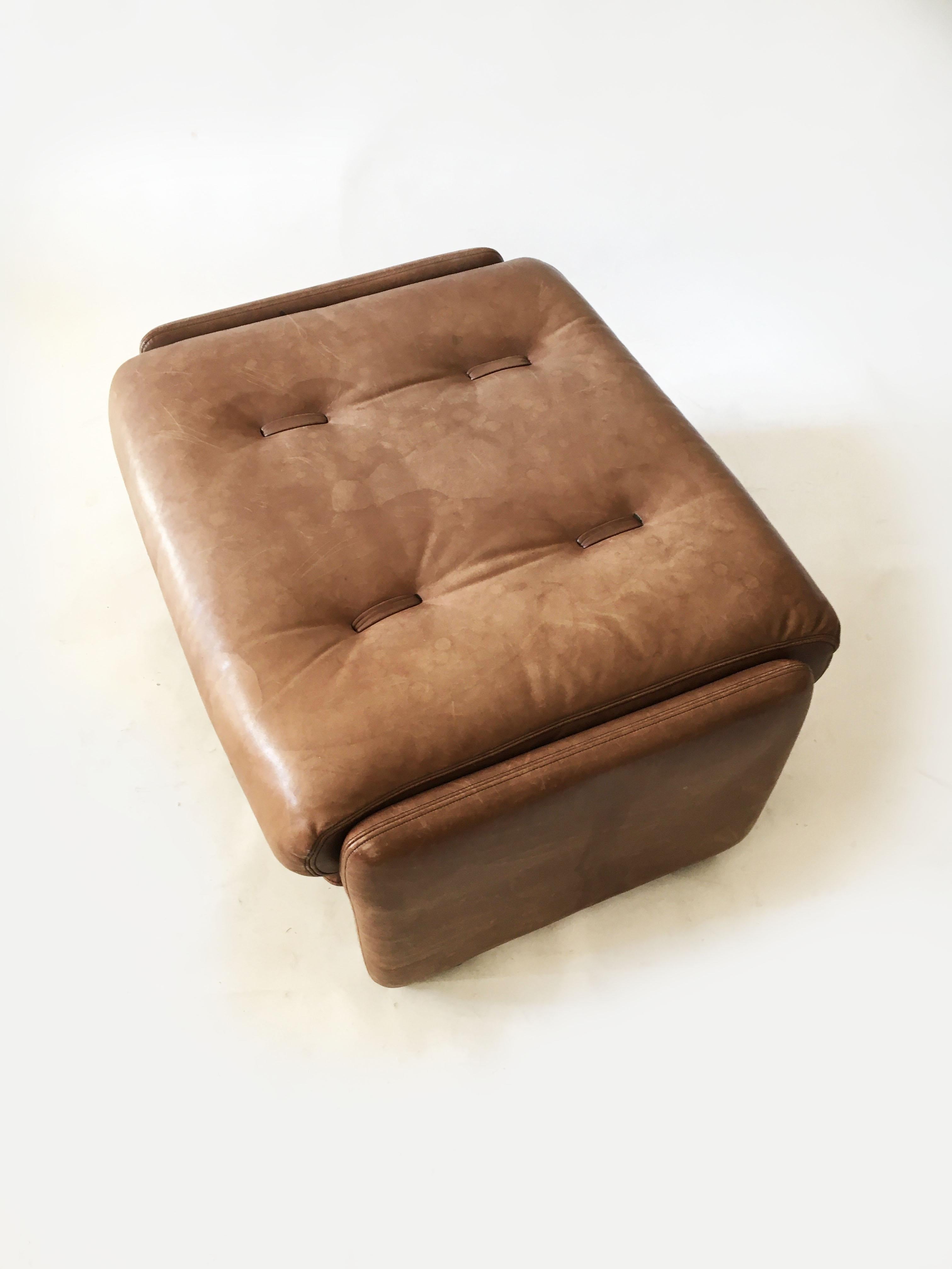 Late 20th Century Wittmann Patinated Leather Ottoman Model 'Atrium' Set of Three, Austria, 1970s