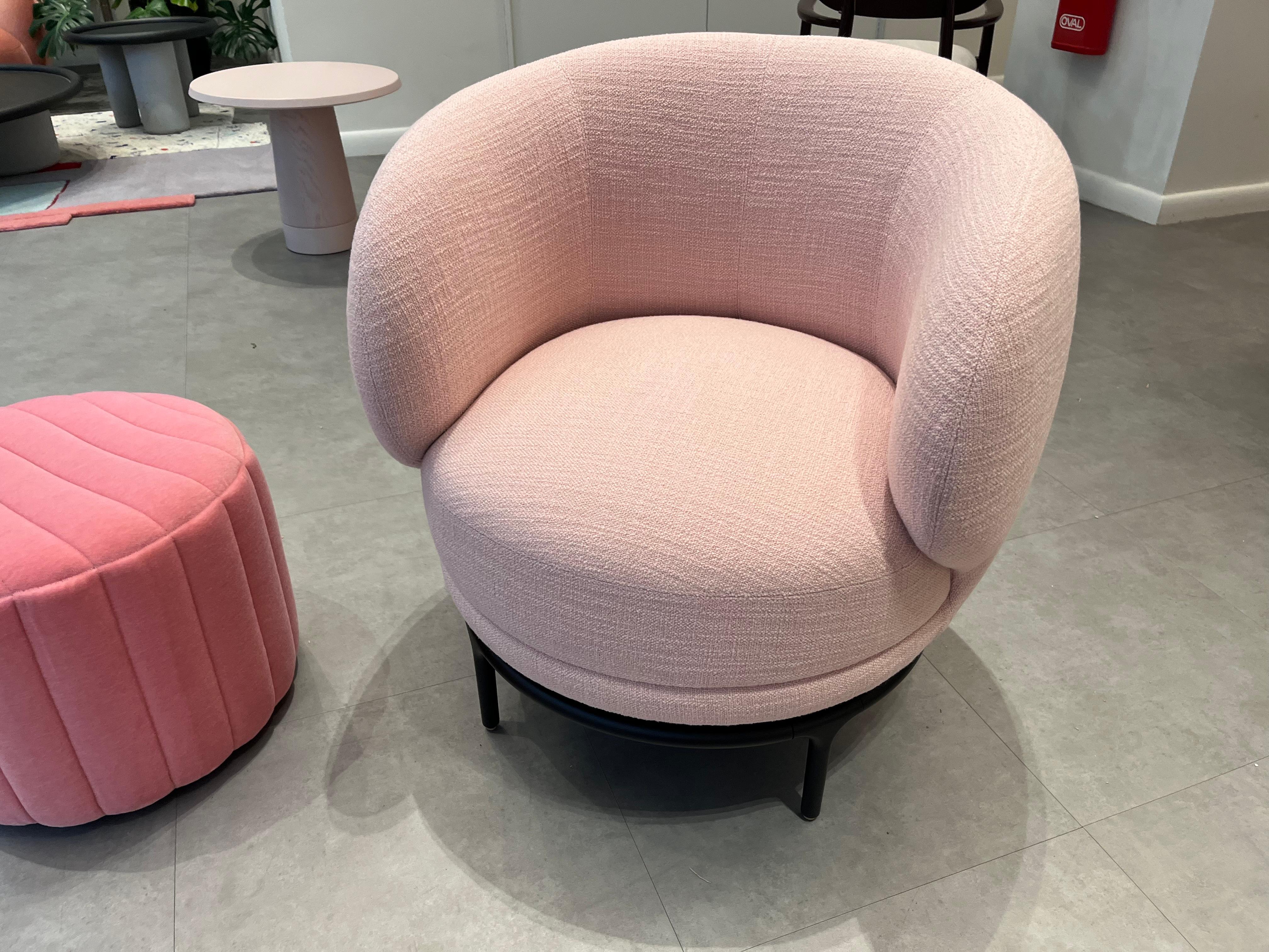 Austrian Wittmann Pink Vuelta 72 Swivel Lounge Chair by Jaime Hayon in STOCK For Sale