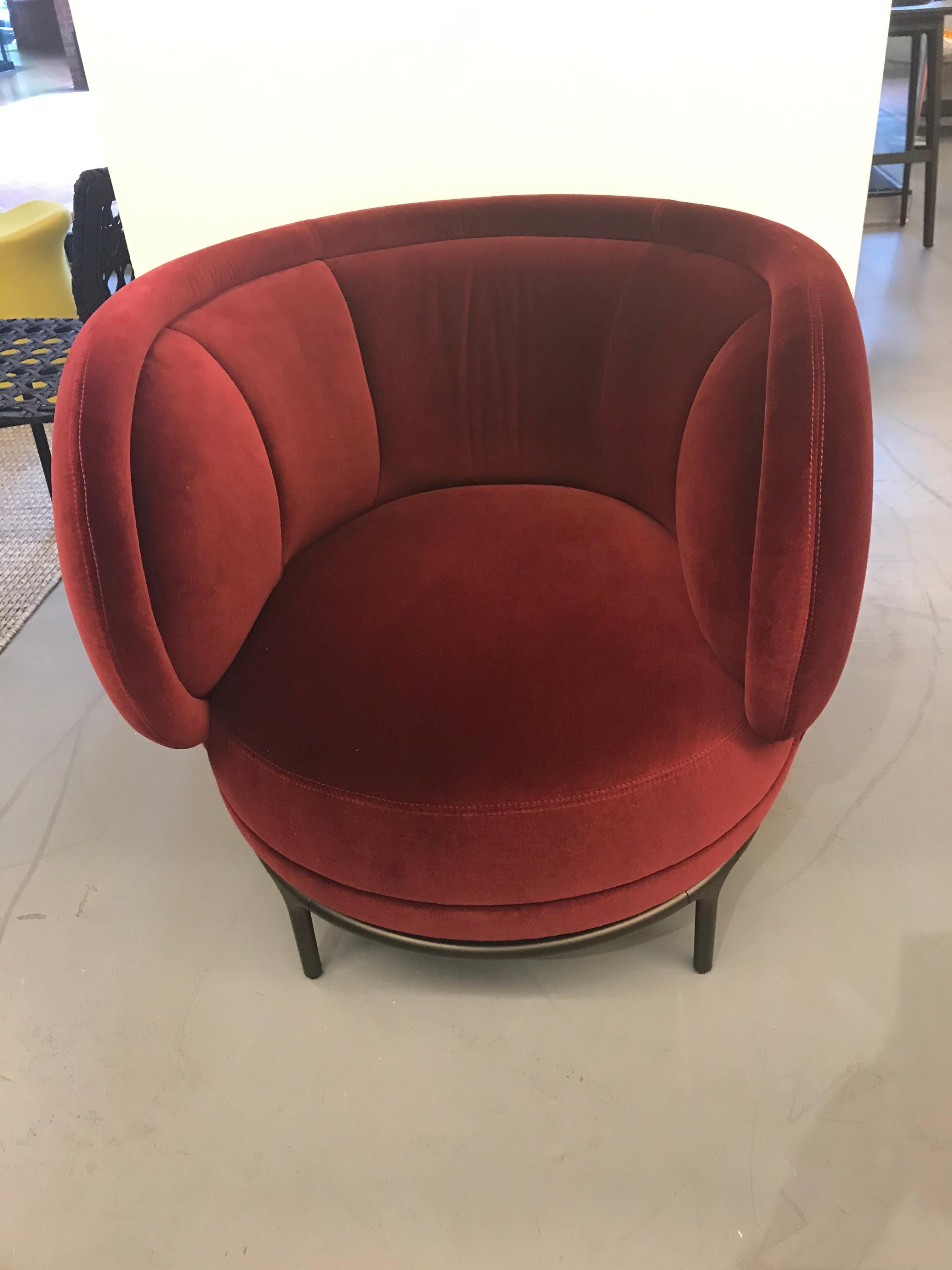 Wittmann Swivel Vuelta Armchair by Jaime Hayon in Raf Simons Velvet In Excellent Condition In New York, NY