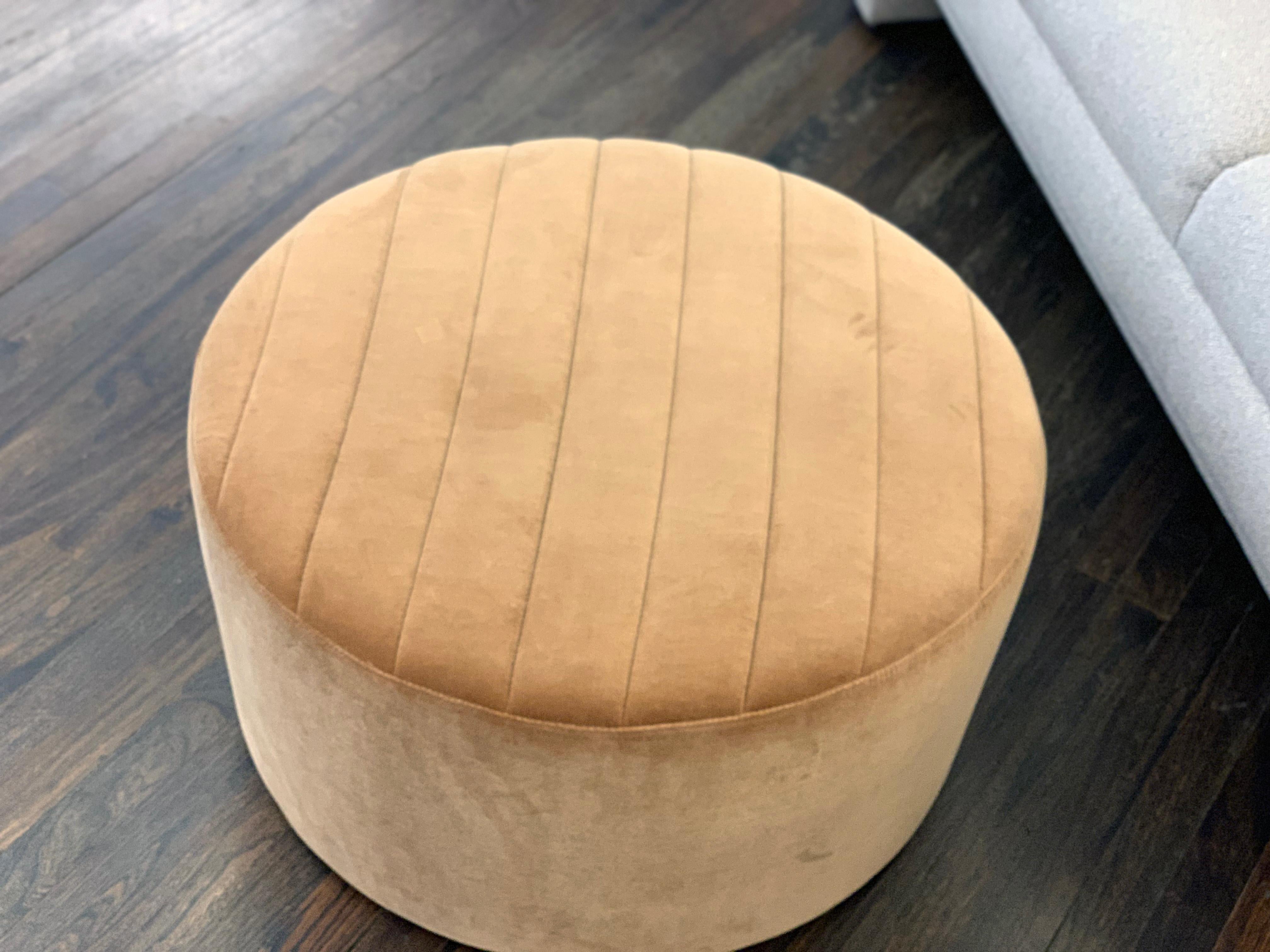 Wittmann Velvet Earth Oyster Ottoman In Excellent Condition In New York, NY