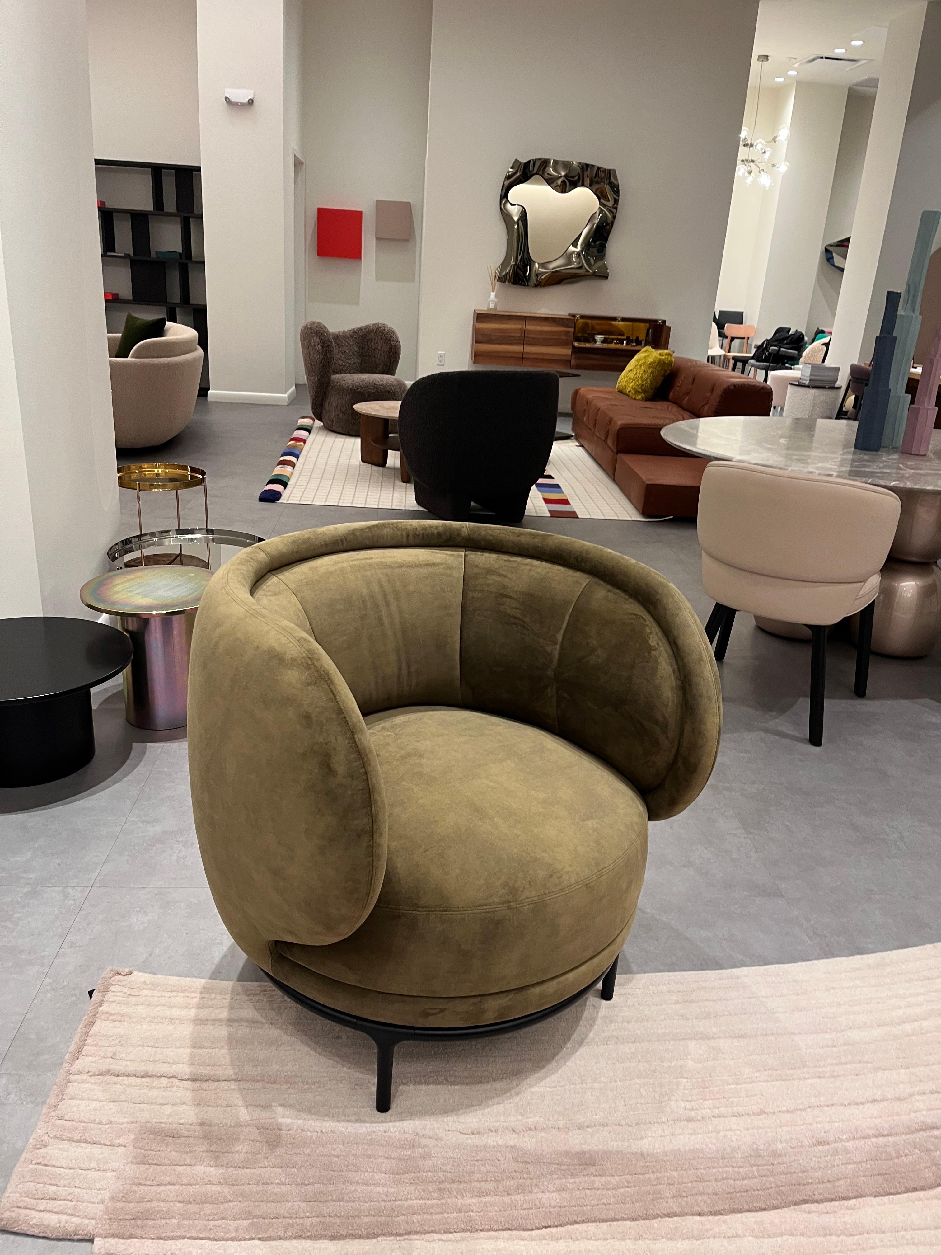 Wittmann Vuelta 80 Swivel Chair by Jaime Hayon in STOCK For Sale 7