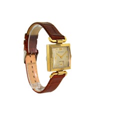 Wittnauer Yellow Gold Filled Articulated Lugs Manual Wristwatch, circa 1940s