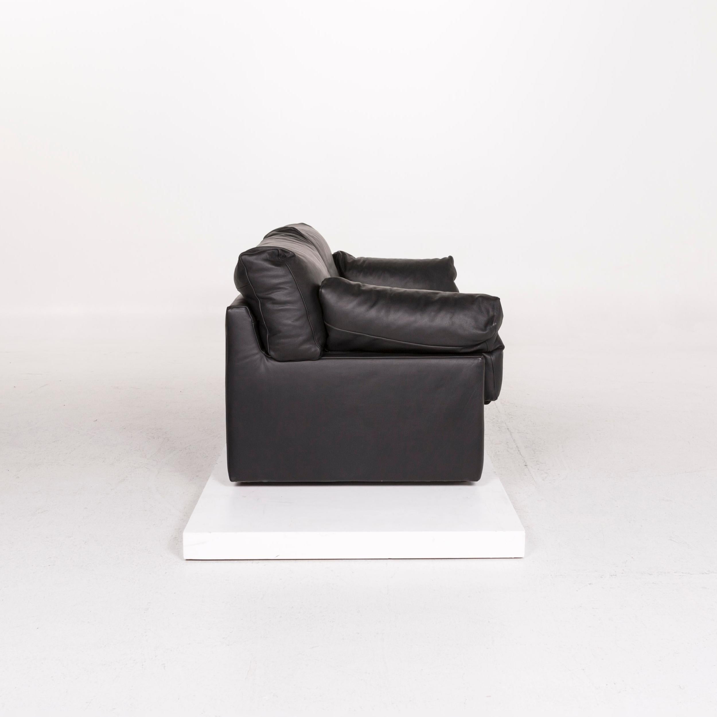 WK Living Leather Sofa Black Two-Seat Couch 1