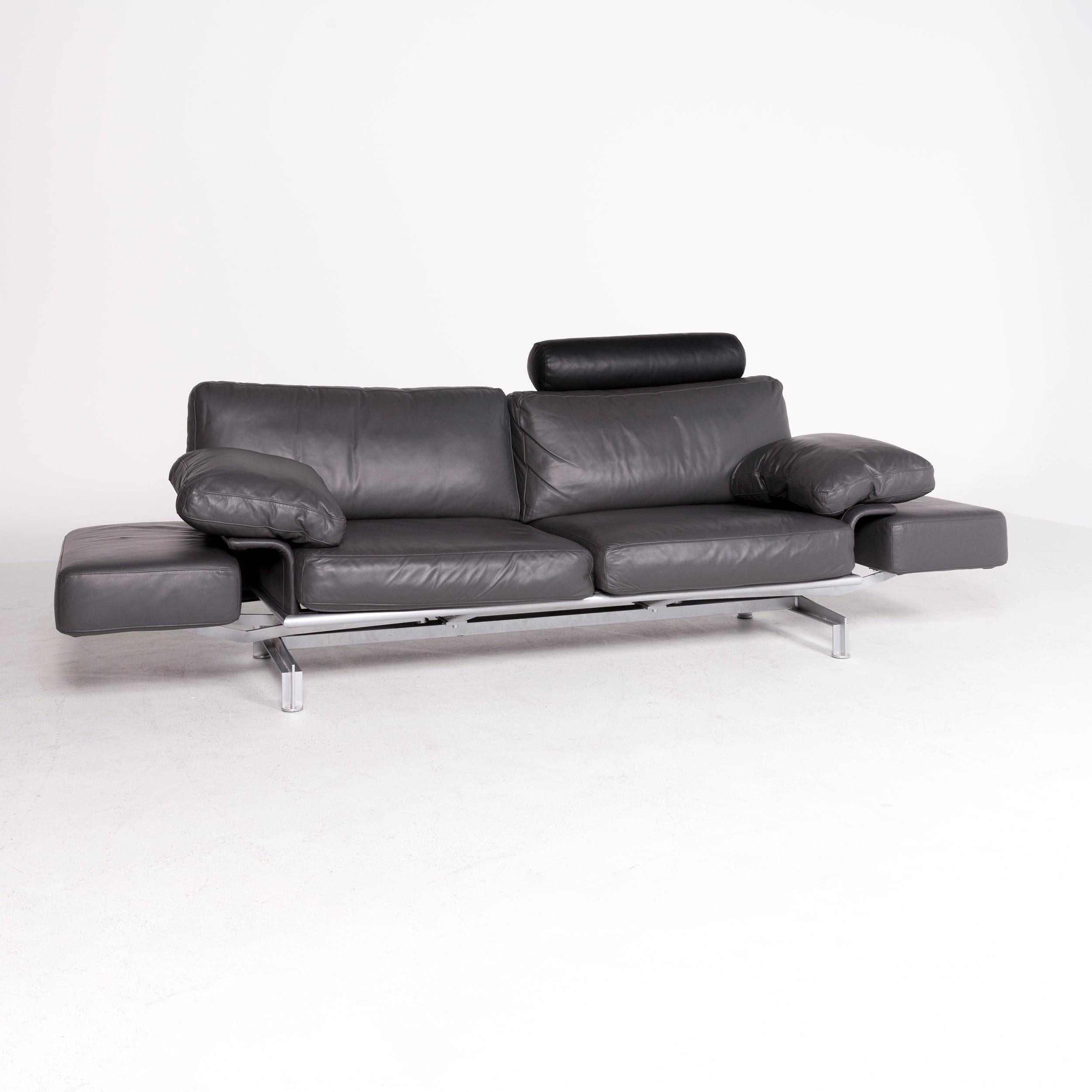 WK Wohnen Gaetano 687 Designer-Sofa aus grauem echtem Leder mit zwei Sitzen (Moderne) im Angebot