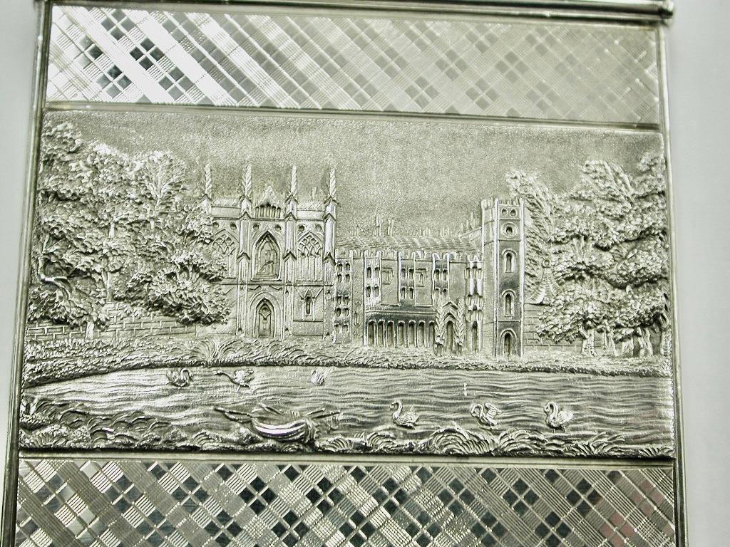 Milieu du XIXe siècle Boîtier à cartes en argent Wm 1V avec plateau en forme de château, Abbotsford & Newstead Abbey,Nat Mills,1836 en vente