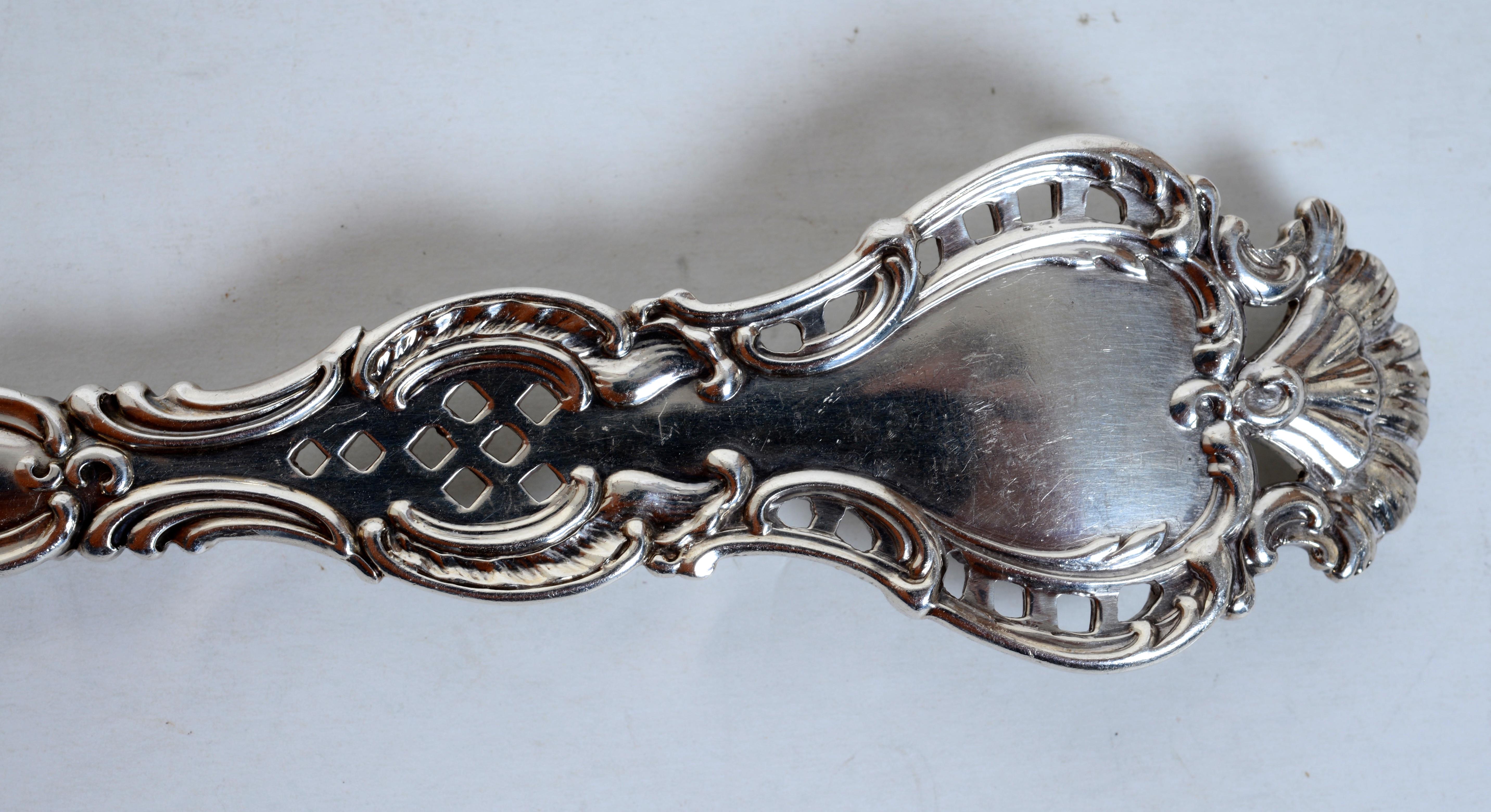 Wm. B. Durgin Co. Regent Pattern Sterling Silver Cold Meat Serving Fork For Sale 2