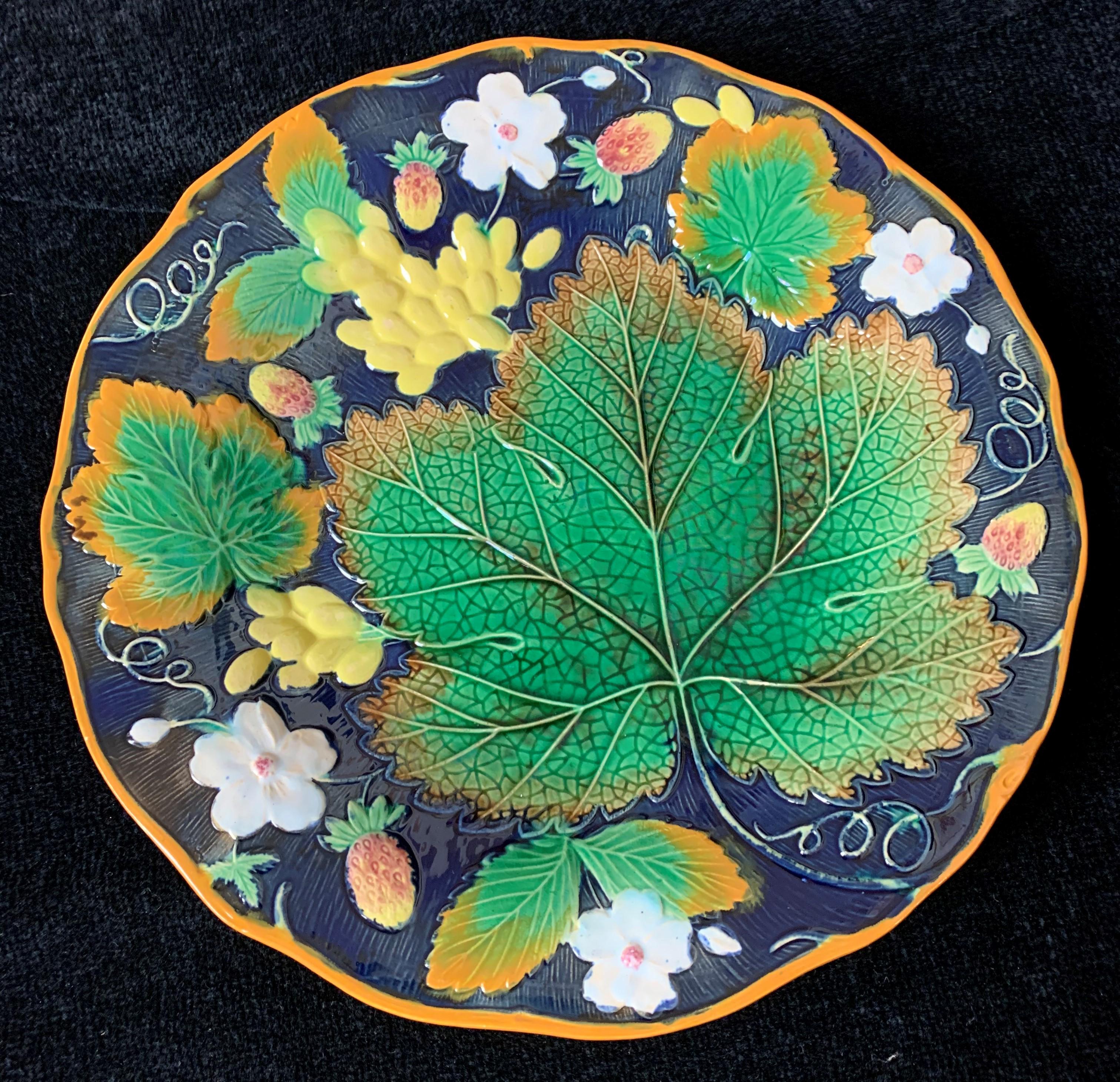 William Brownfield Majolica Leaf and Strawberry 9-inch Plate in Cobalt Blue, English, 1876, in highly desirable cobalt ground. Impressed mark to reverse 'BROWNFIELD' with date code: '7/76' for July 1876.
In excellent antique condition, with no
