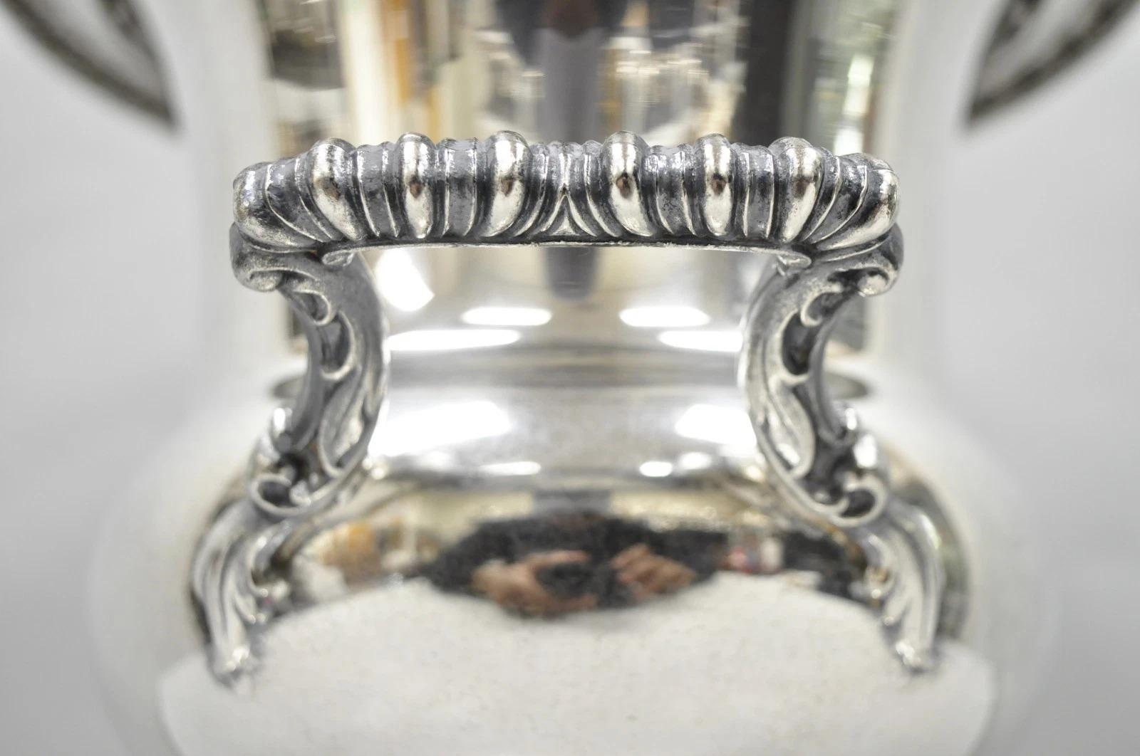 WM Rogers & Son 2051 Frühling Blume versilbert Trophäe Tasse Champagner Kühler (Regency) im Angebot