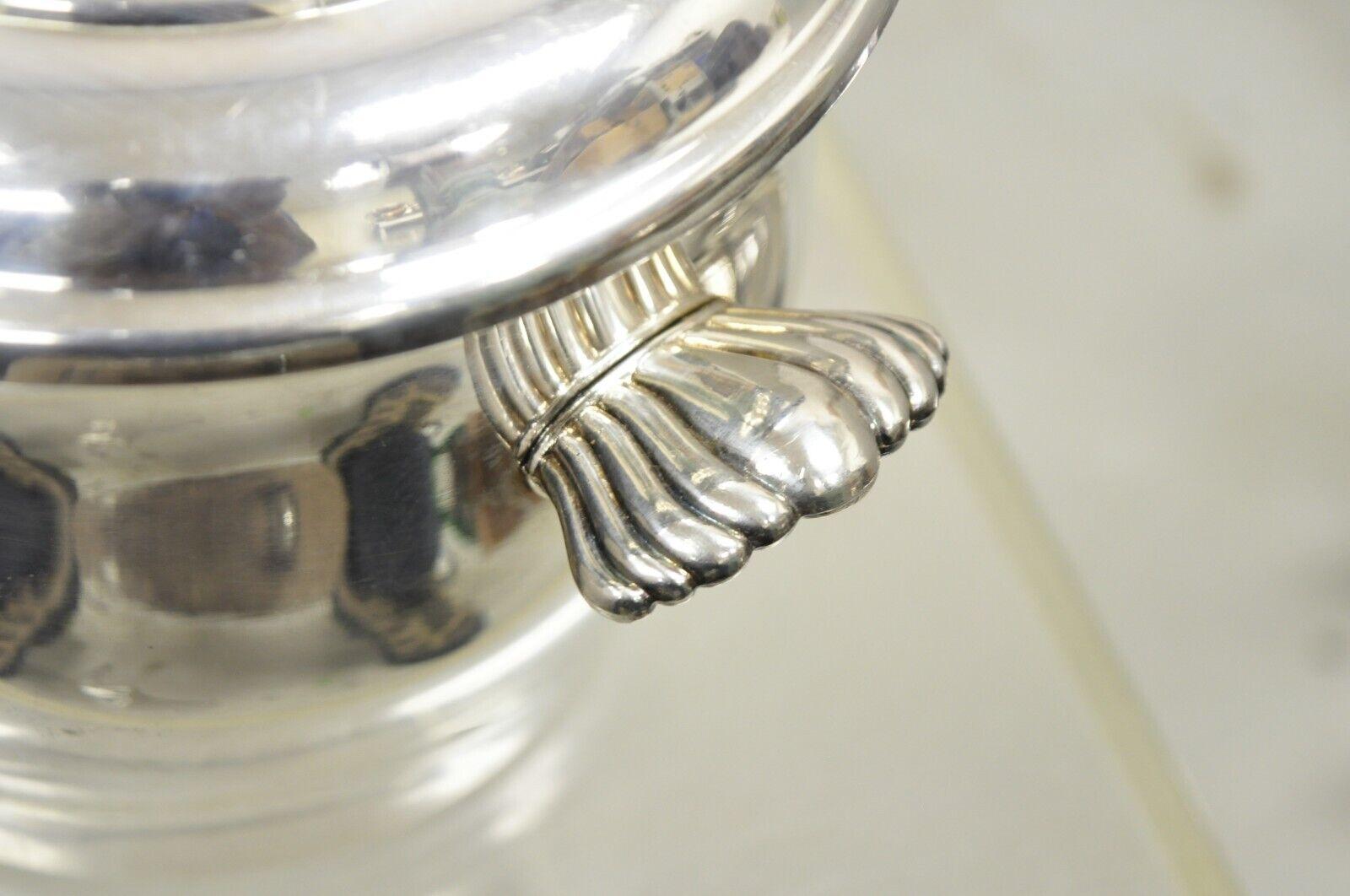Plaqué argent Seau à glace à couvercle en métal argenté 3027 avec revêtement en verre WM Rogers & Son Paul Revere en vente