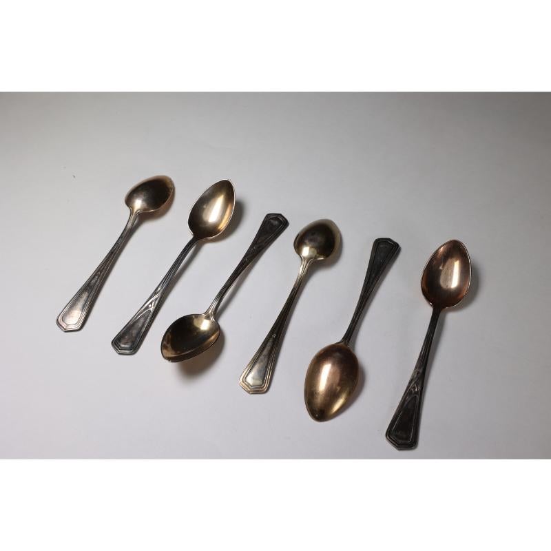 German WMF. A set of six Art Nouveau silver plated desert spoons in unused condition. For Sale