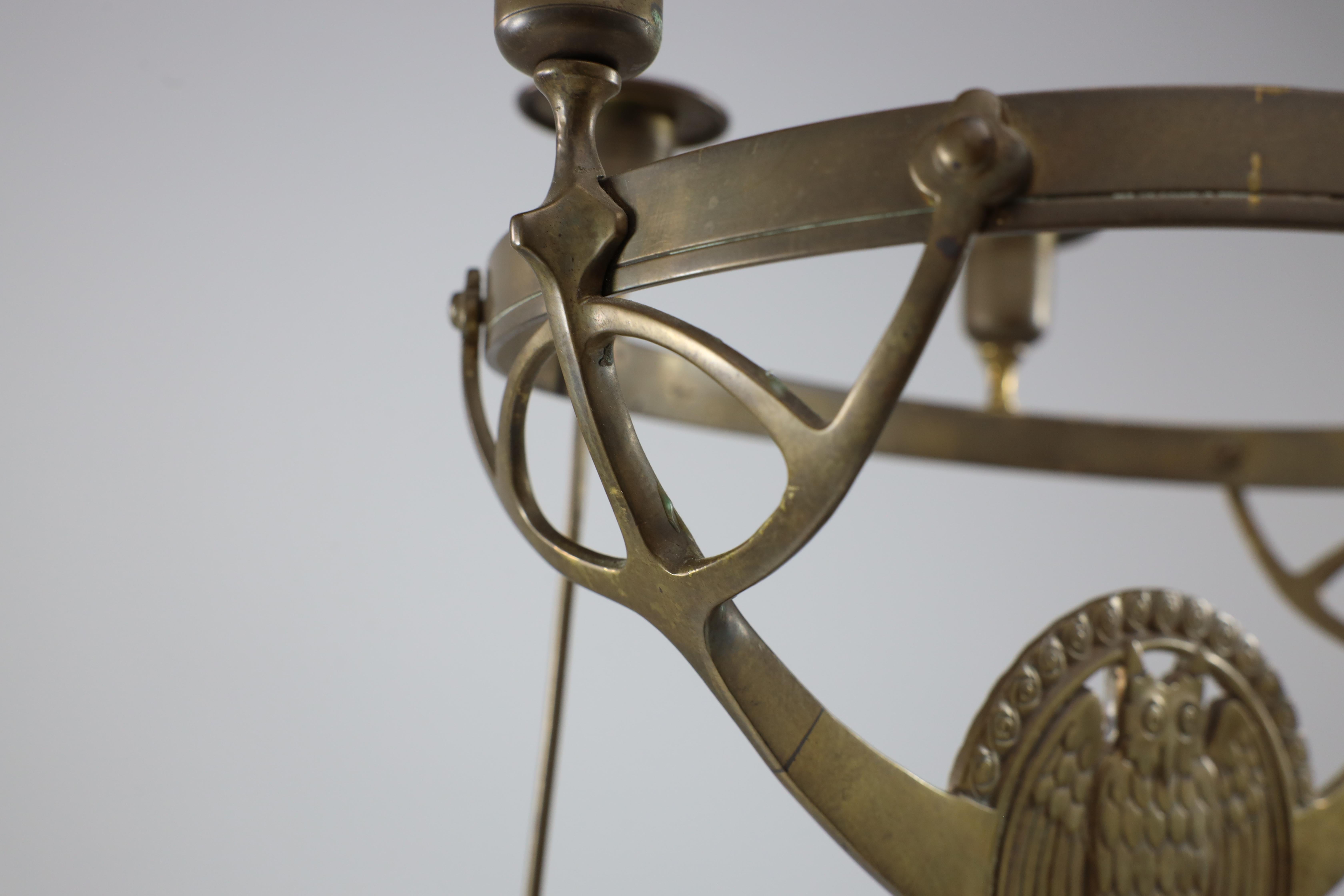 WMF Candelabro in stile Art Nouveau con gufo e 6 apparizioni sull'anello circolare principale. in vendita 1
