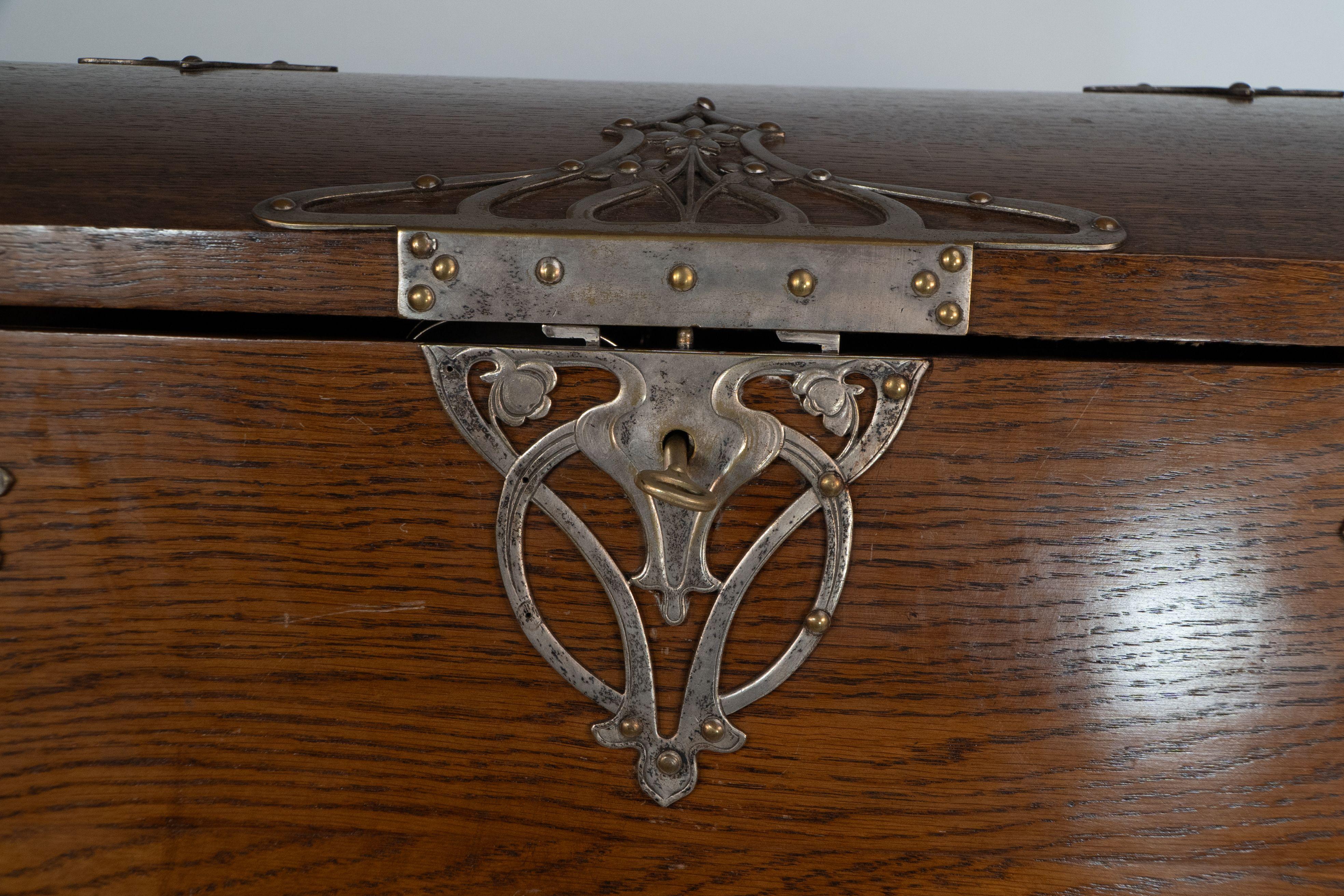 Service de couverts Art Nouveau 123 pièces pour 12 places en vente 4