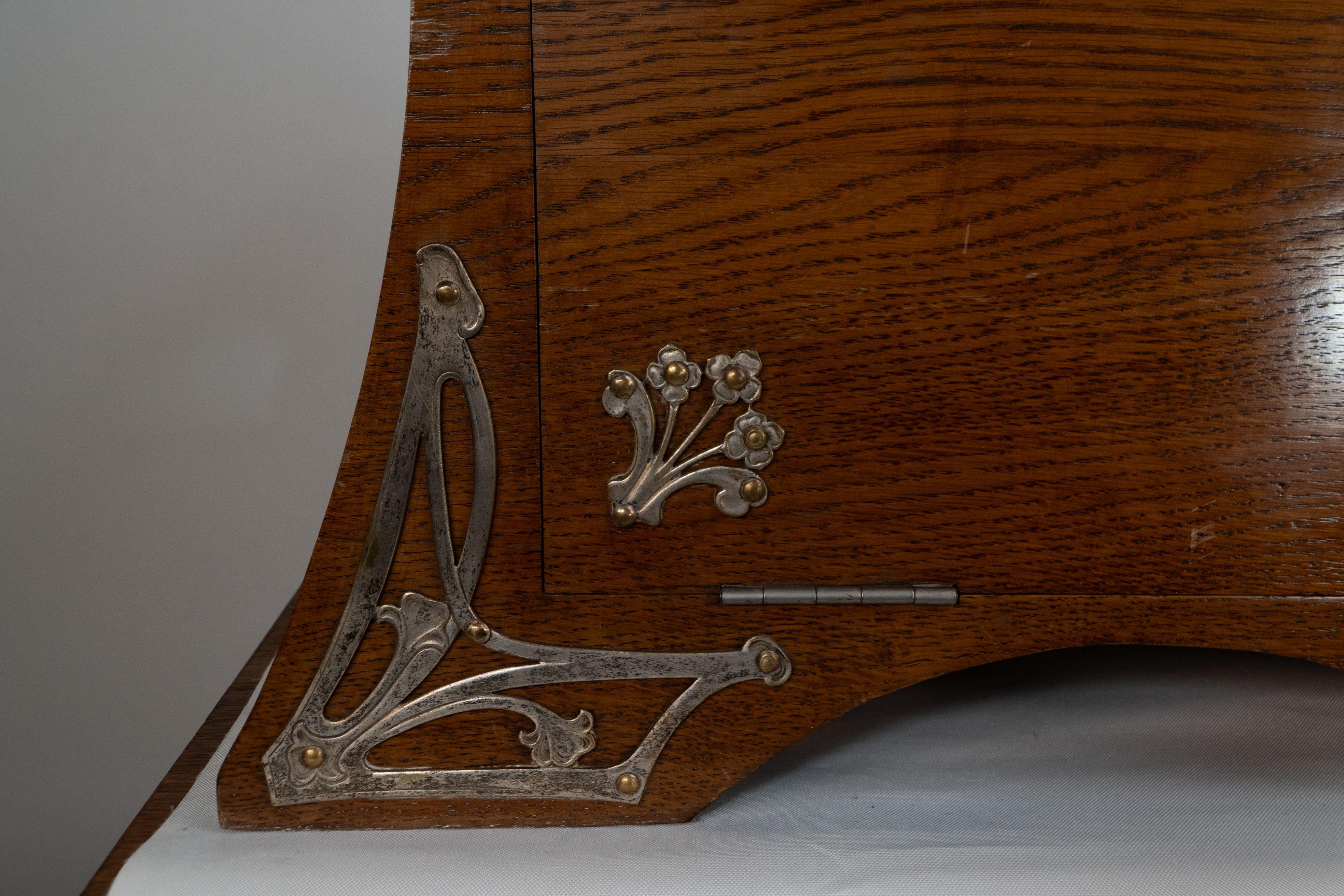 Service de couverts Art Nouveau 123 pièces pour 12 places en vente 7